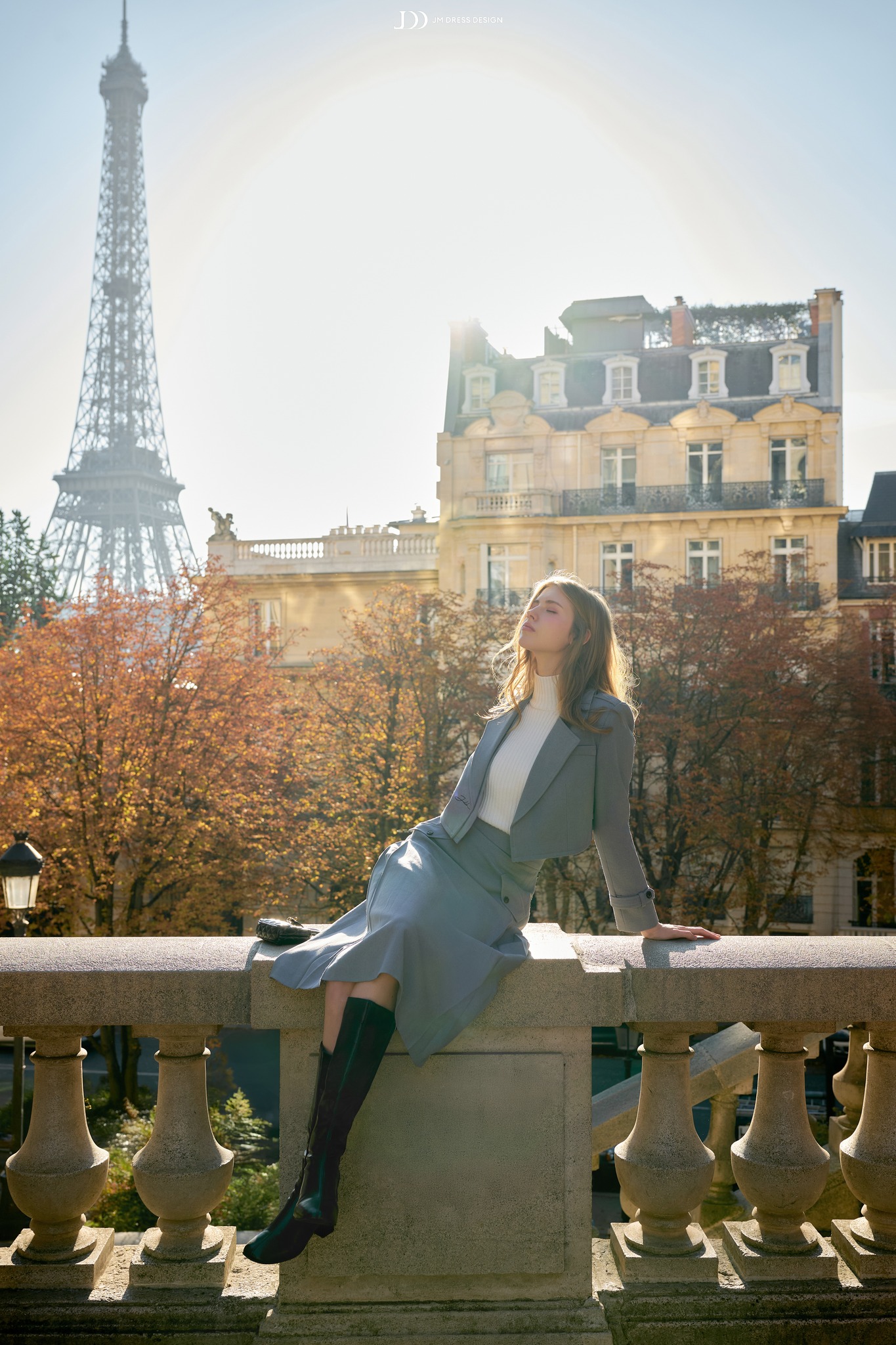 Thời trang Việt 'du ngoạn' cảnh đẹp thế giới- Ảnh 3. Thời trang Việt 'du ngoạn' cảnh đẹp thế giới- Ảnh 3.