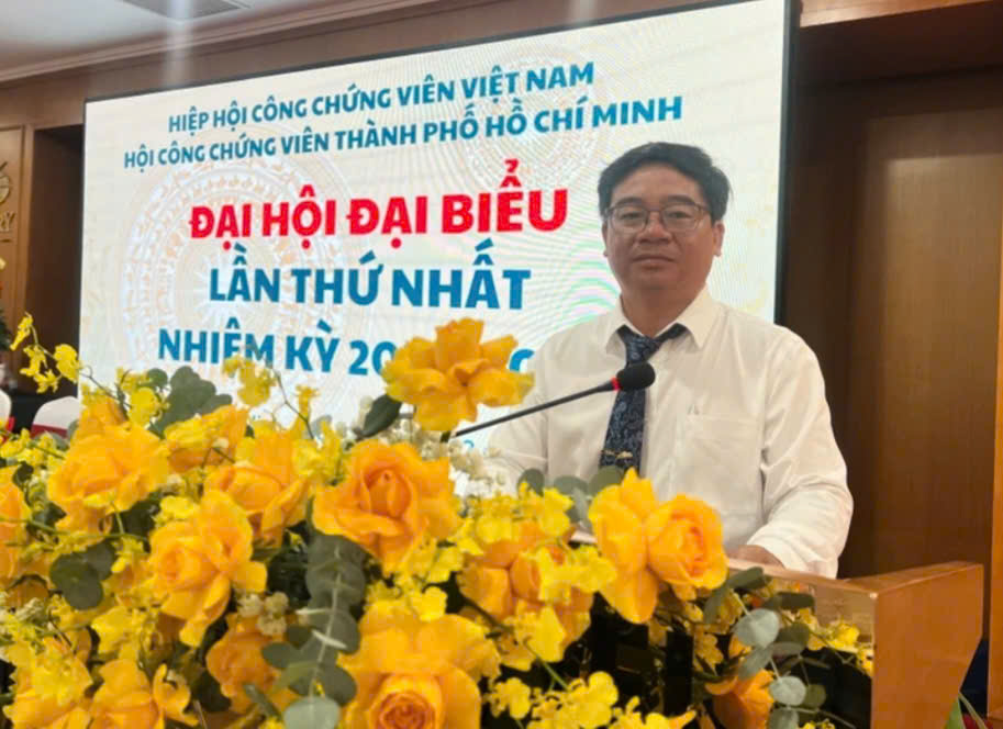 Công chứng viên Nguyễn Văn hòa trở thành Chủ tịch Hội Công chứng TP . HCM nhiệm kỳ 2025 - 2030 - Ảnh 1.