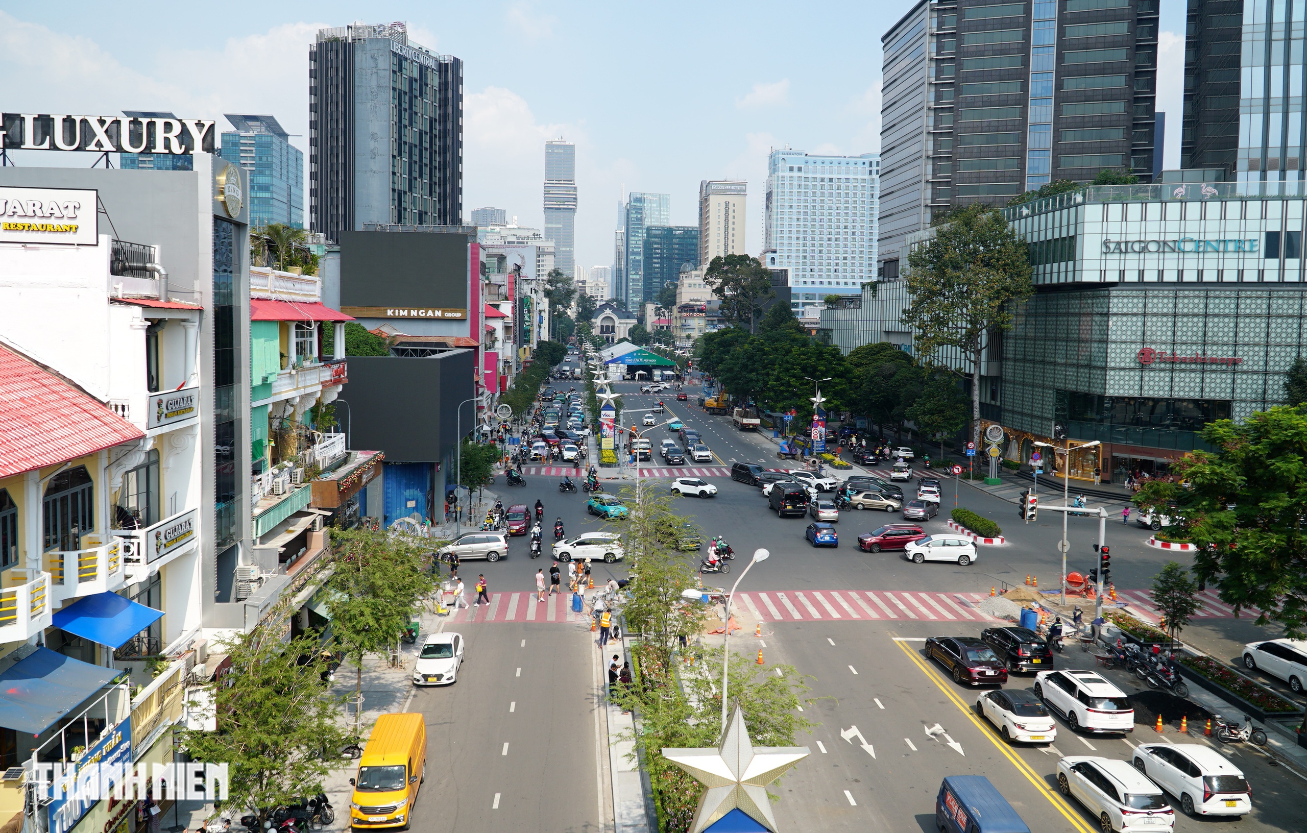 H&agrave;ng loạt nh&agrave; cổ mặt tiền đường L&ecirc; Lợi &lsquo;thay &aacute;o mới&rsquo;, nhiều m&agrave;u sắc - Ảnh 12.