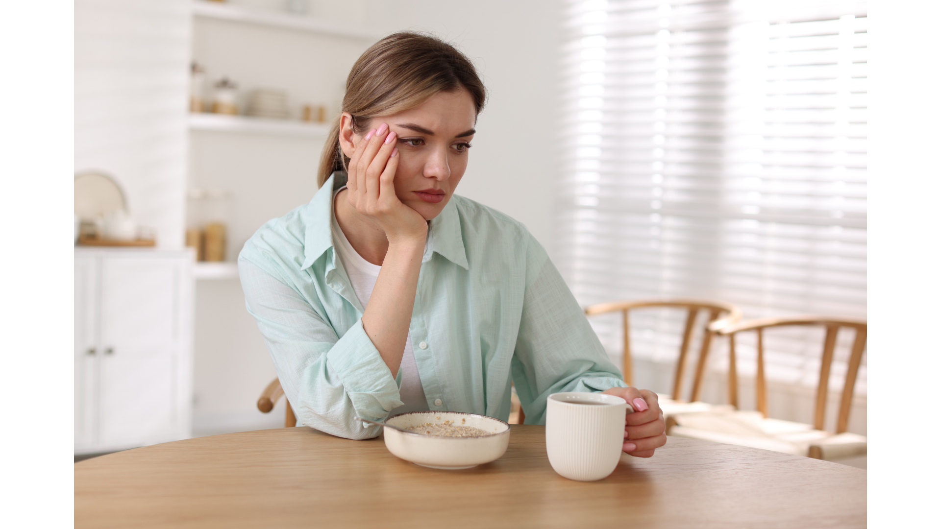 B&aacute;c sĩ ơi: V&igrave; sao c&oacute; người trầm cảm ăn mất kiểm so&aacute;t, c&oacute; người lại kh&ocirc;ng ăn g&igrave;?- Ảnh 1.