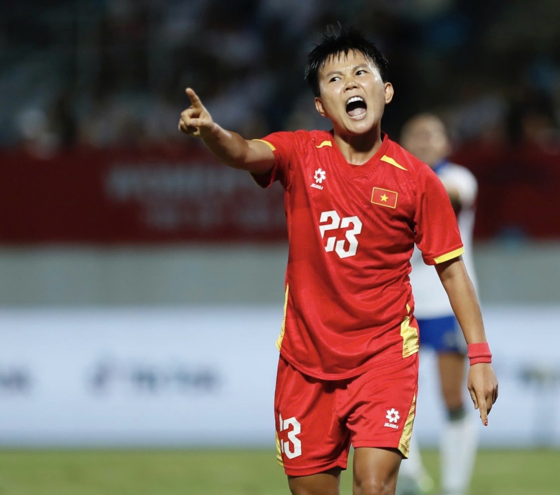 AFC có thể xử lý cả trọng tài chính lẫn trợ lý sau quyết định sai lầm khiến Việt Nam thua Philippines- Ảnh 4.