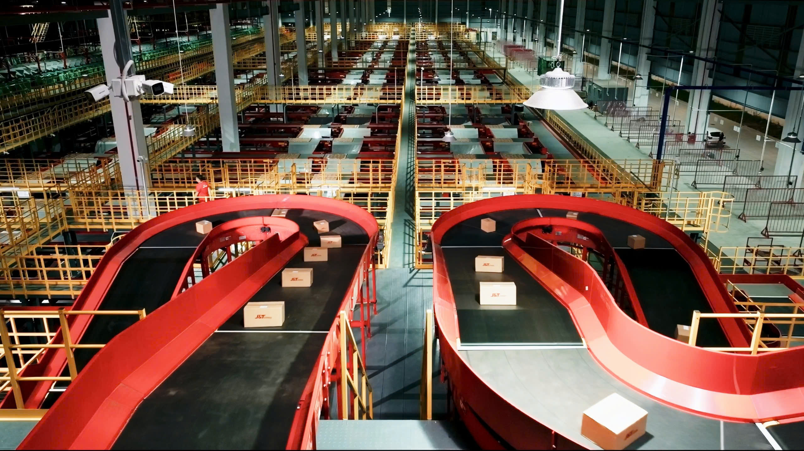 Chạm vào 2025 - Hành trình xuyên Việt đầy tự hào cùng J&T Express - Ảnh 4.