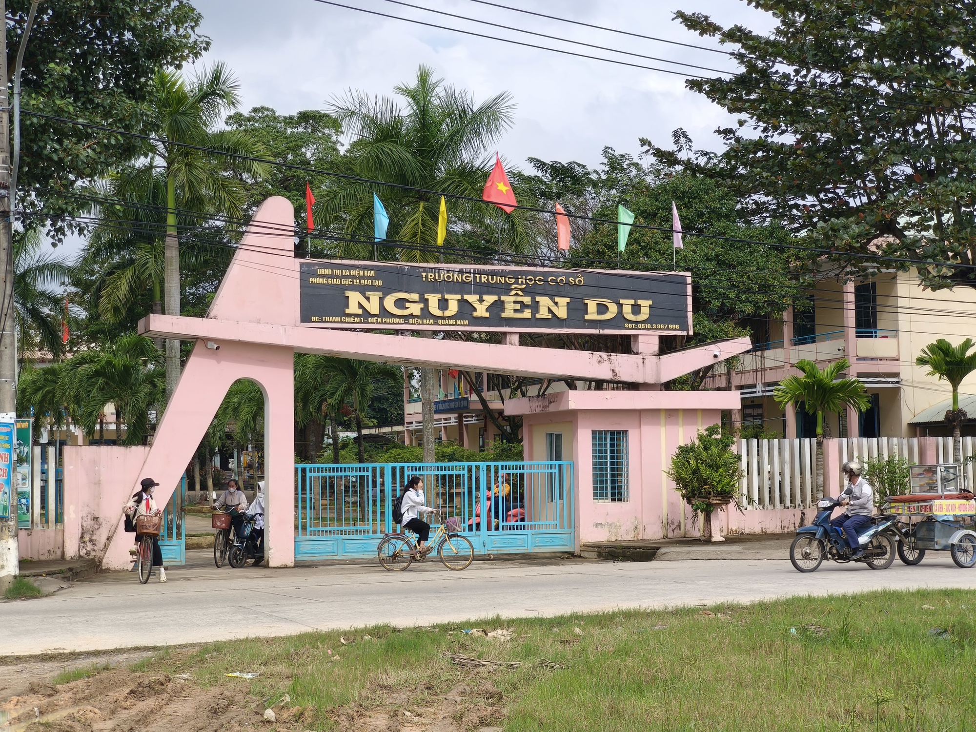 C&ocirc;ng vi&ecirc;n Dinh trấn Thanh Chi&ecirc;m chờ đến bao giờ?- Ảnh 3.