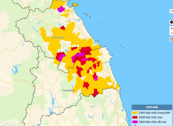 Mưa lớn 254 mm, 81 x&atilde; phường ở Đ&agrave; Nẵng, Quảng Ng&atilde;i nguy cơ lũ qu&eacute;t, sạt lở- Ảnh 1.