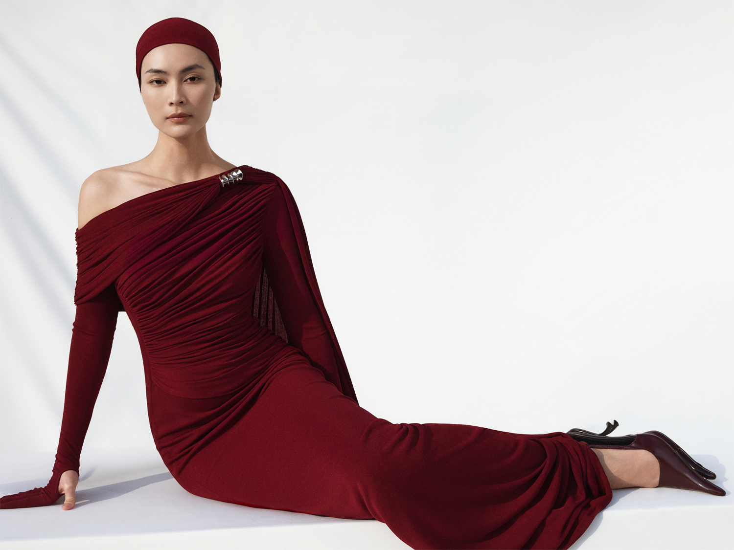 Helly Tống gợi ý áo dài tết cho những cô nàng thích phá cách- Ảnh 4.