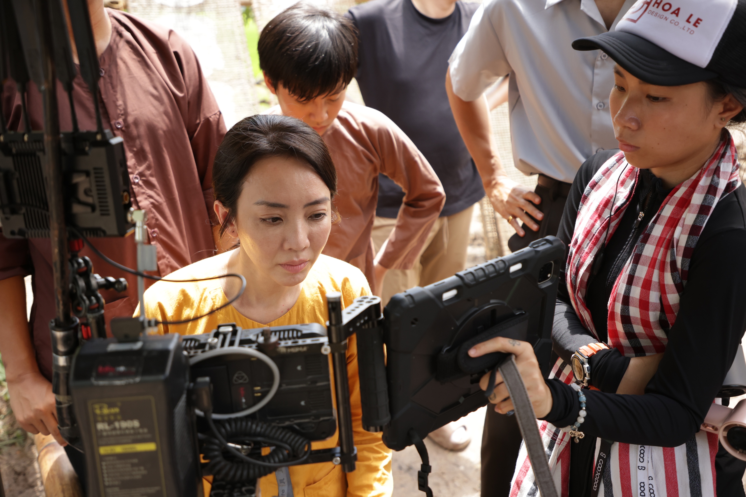 Thu Trang nói về tin đồn không ra phim dịp tết vì ngại ‘đụng’ Trấn Thành  - Ảnh 1.