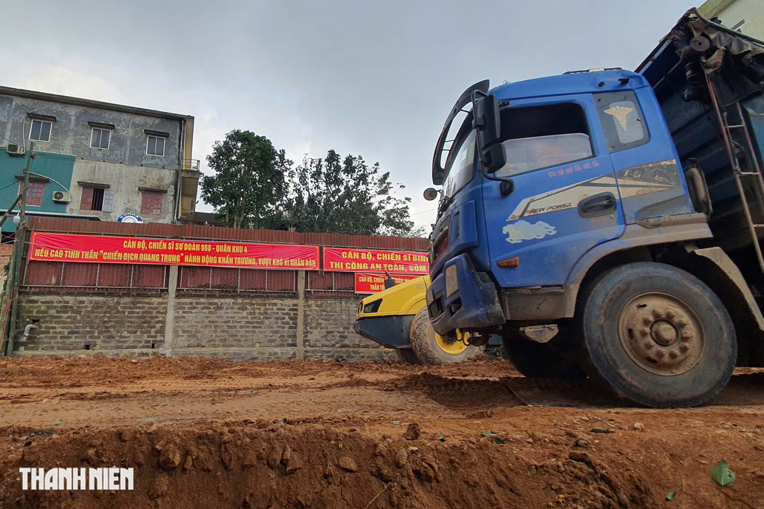 Cận cảnh công trường xây kè chống sạt lở ở xã miền núi Quảng Trị - Ảnh 10.