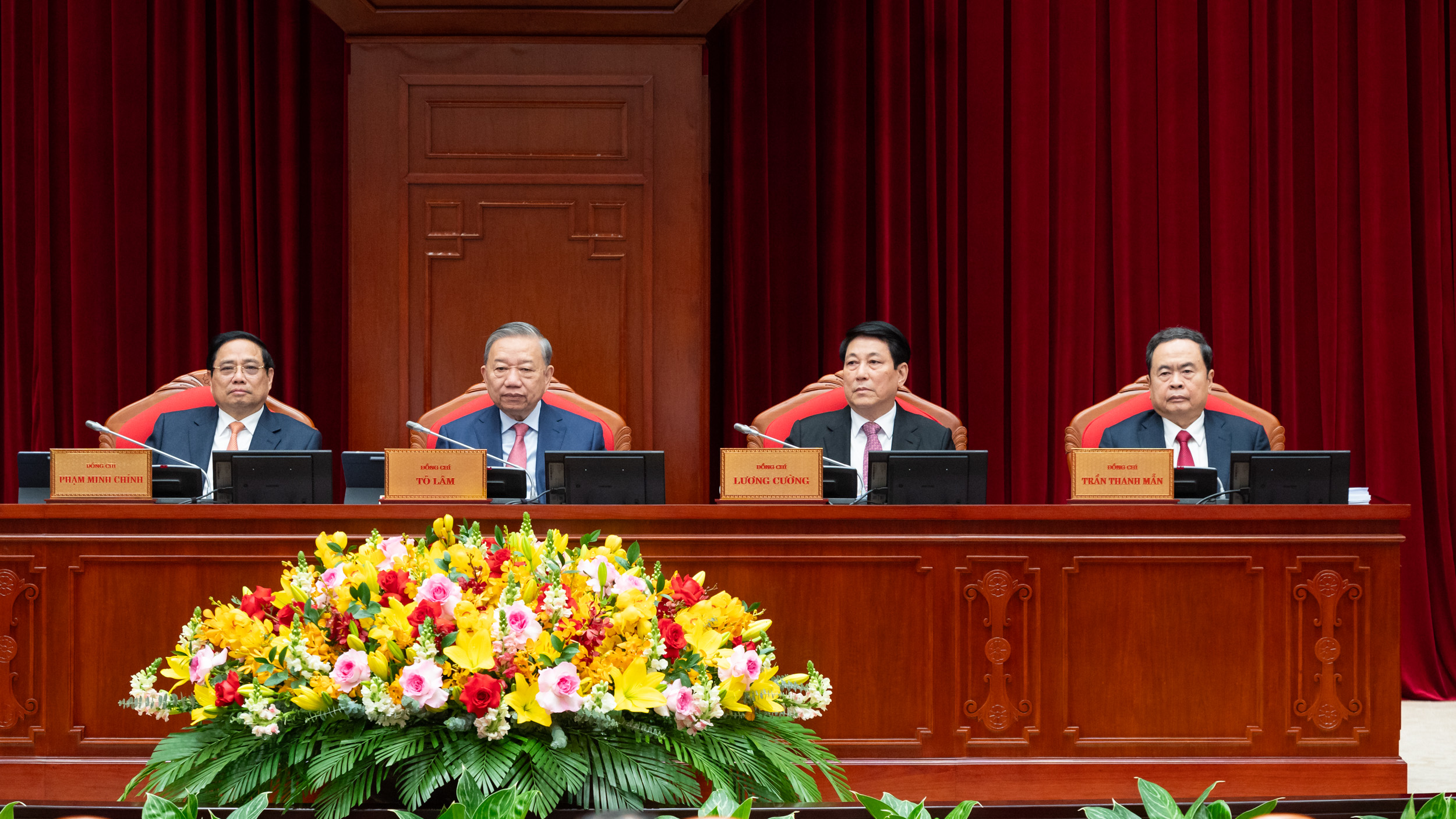 Khai mạc Hội nghị Trung ương 15, quyết nh&acirc;n sự Đại hội XIV - Ảnh 1.