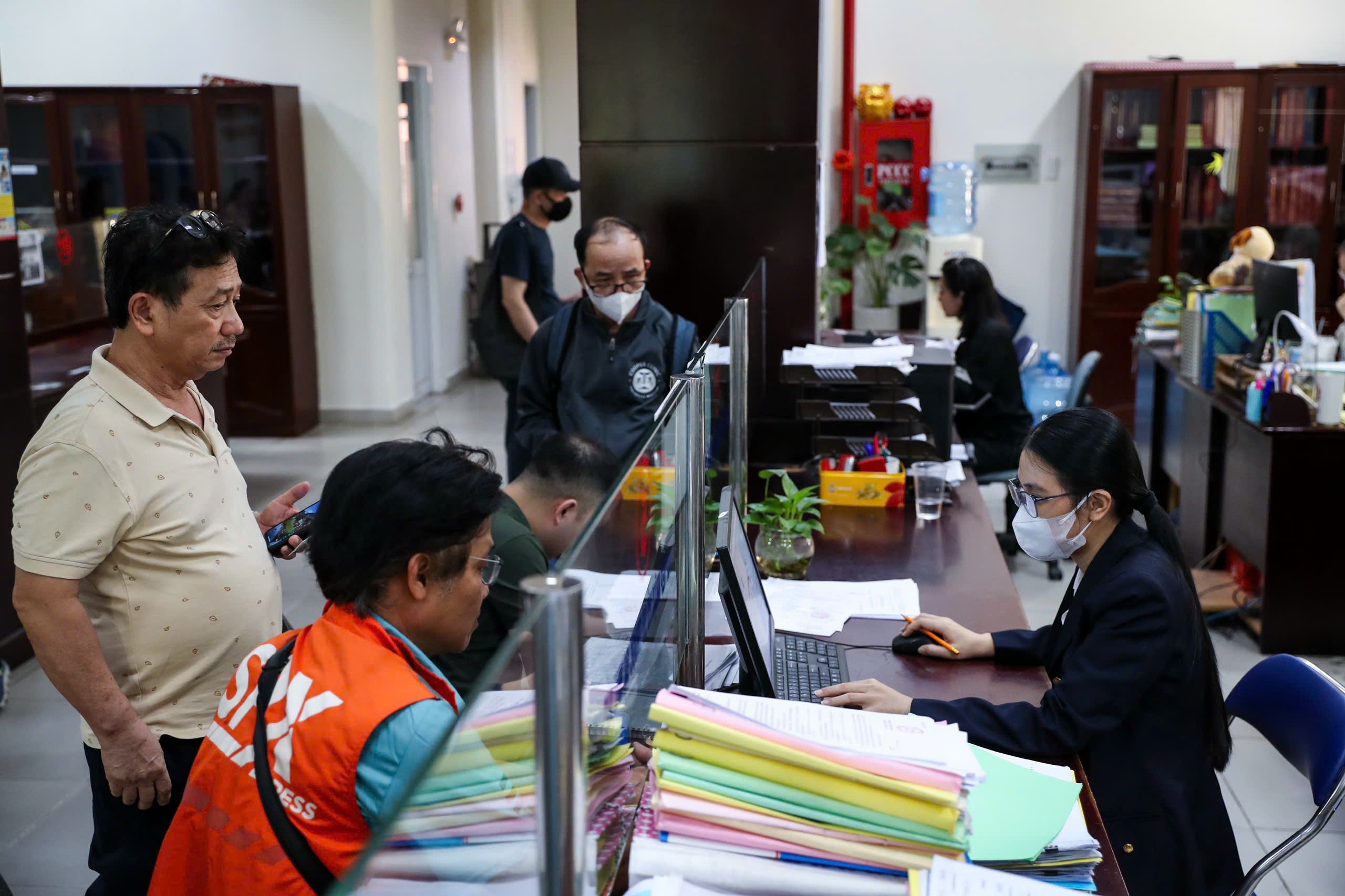 Vẫn tranh cãi tạm hoãn xuất cảnh cá nhân khi doanh nghiệp nợ thuế- Ảnh 1.