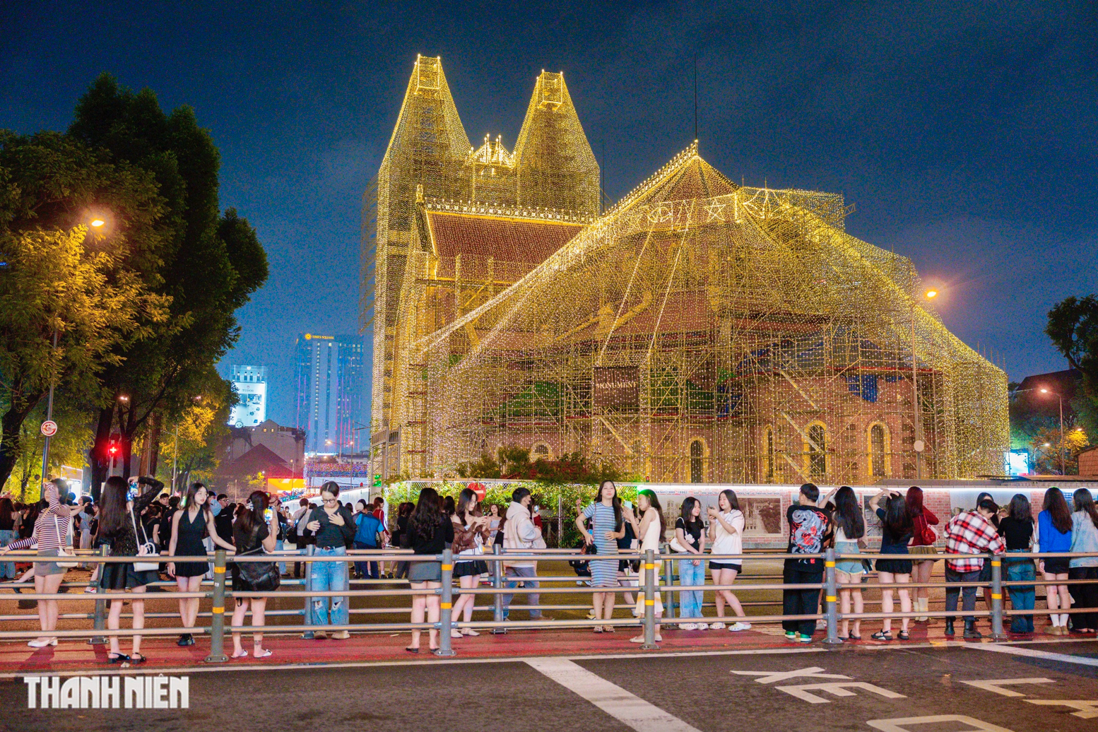 Noel ở TP.HCM có mưa trái mùa, tết Tây lạnh nhiều - Ảnh 1.