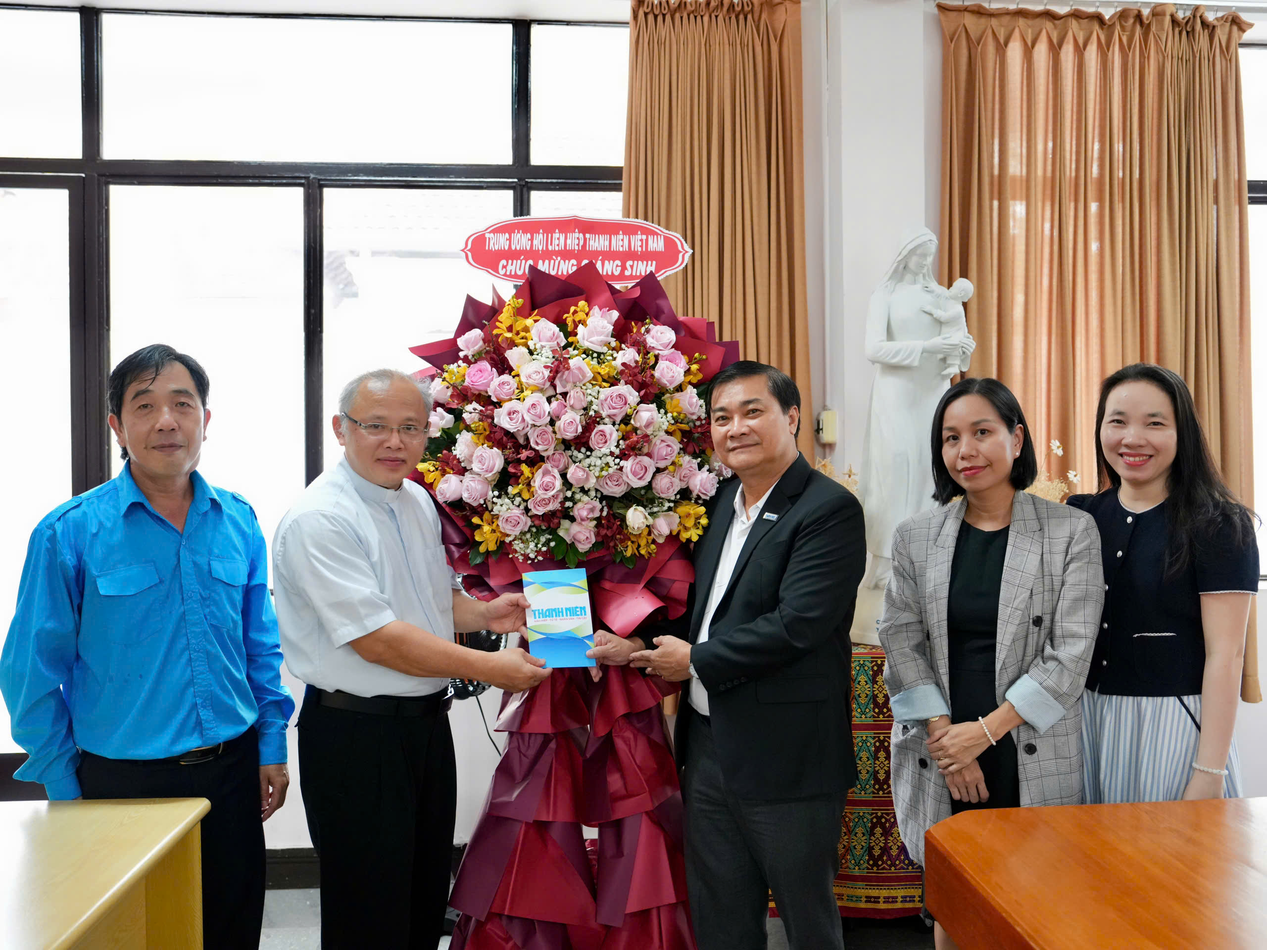 T.Ư Hội LHTN Việt Nam chúc mừng Giáng sinh thanh niên, đồng bào tôn giáo - Ảnh 2.