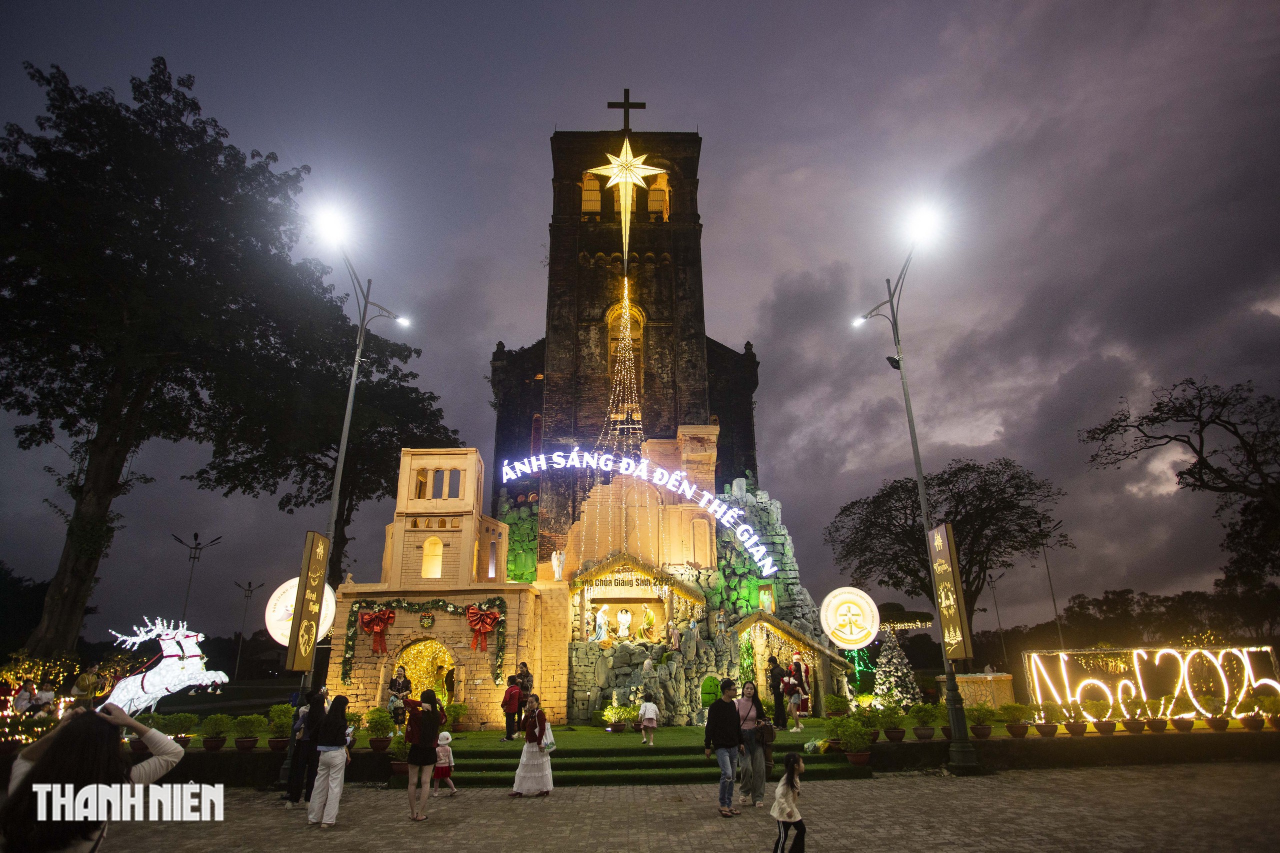 La Vang lung linh m&ugrave;a Gi&aacute;ng sinh- Ảnh 9.