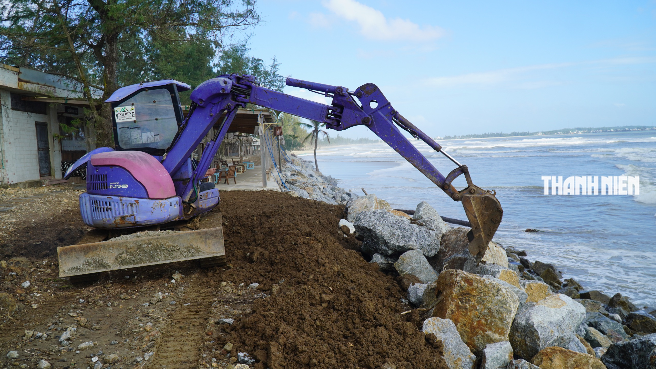 B&atilde;i biển đẹp nhất Quảng Ng&atilde;i tan hoang v&igrave; triều cường x&acirc;m thực - Ảnh 8.