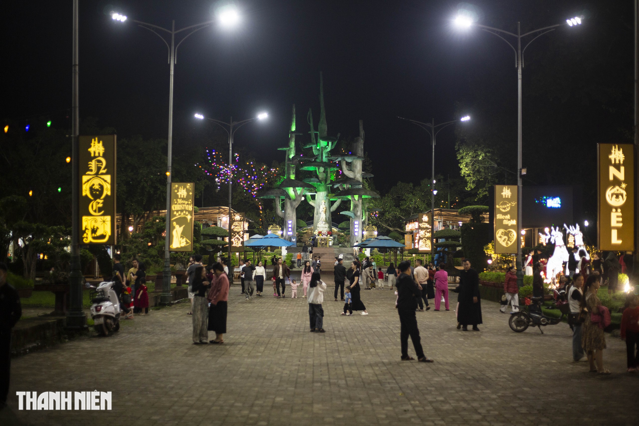 La Vang lung linh m&ugrave;a Gi&aacute;ng sinh- Ảnh 2.