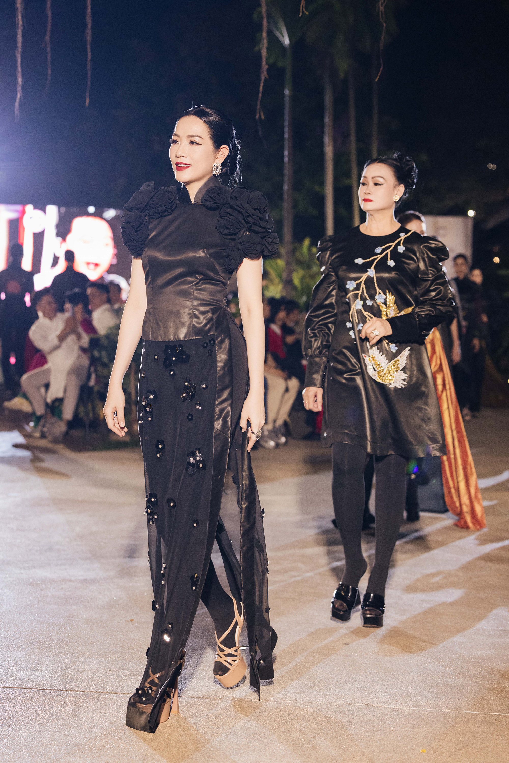 Hoa hậu biết 4 ngoại ngữ diễn thời trang cùng NSND danh tiếng - Ảnh 8.