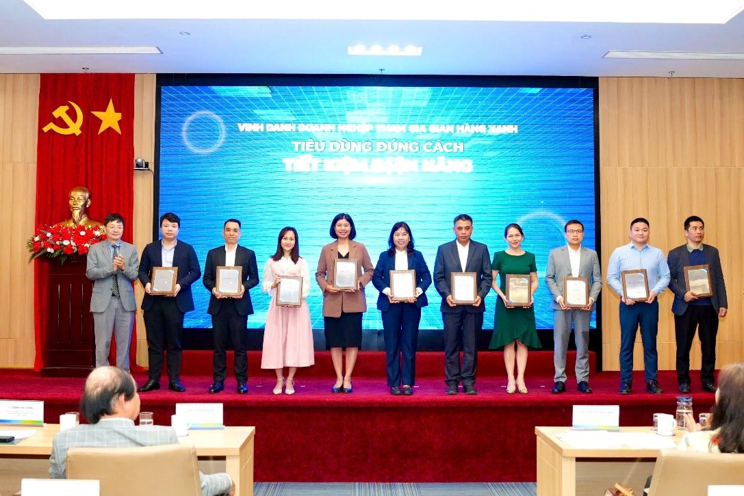 Philips của Signify 4 năm liền đạt Giải Hiệu suất Năng lượng cao nhất - Ảnh 3.