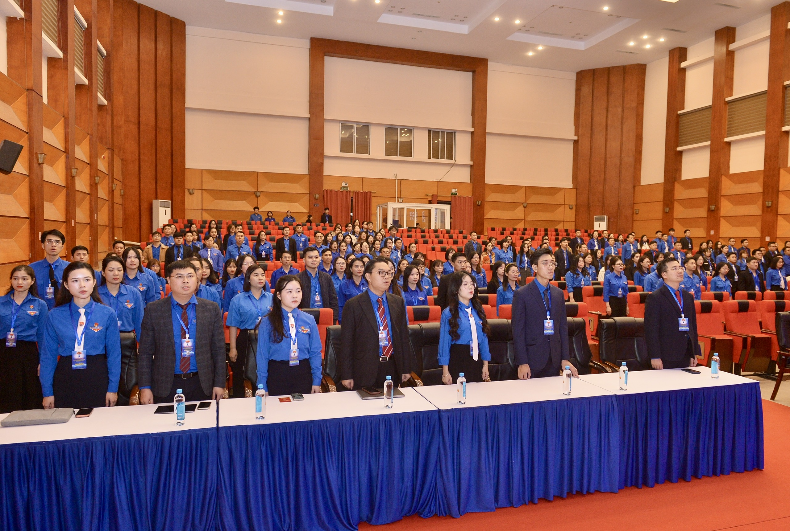 Cán bộ Đoàn luôn đồng hành để sinh viên 'sống một cuộc đời rực rỡ'- Ảnh 1. Cán bộ Đoàn luôn đồng hành để sinh viên 'sống một cuộc đời rực rỡ'- Ảnh 1.