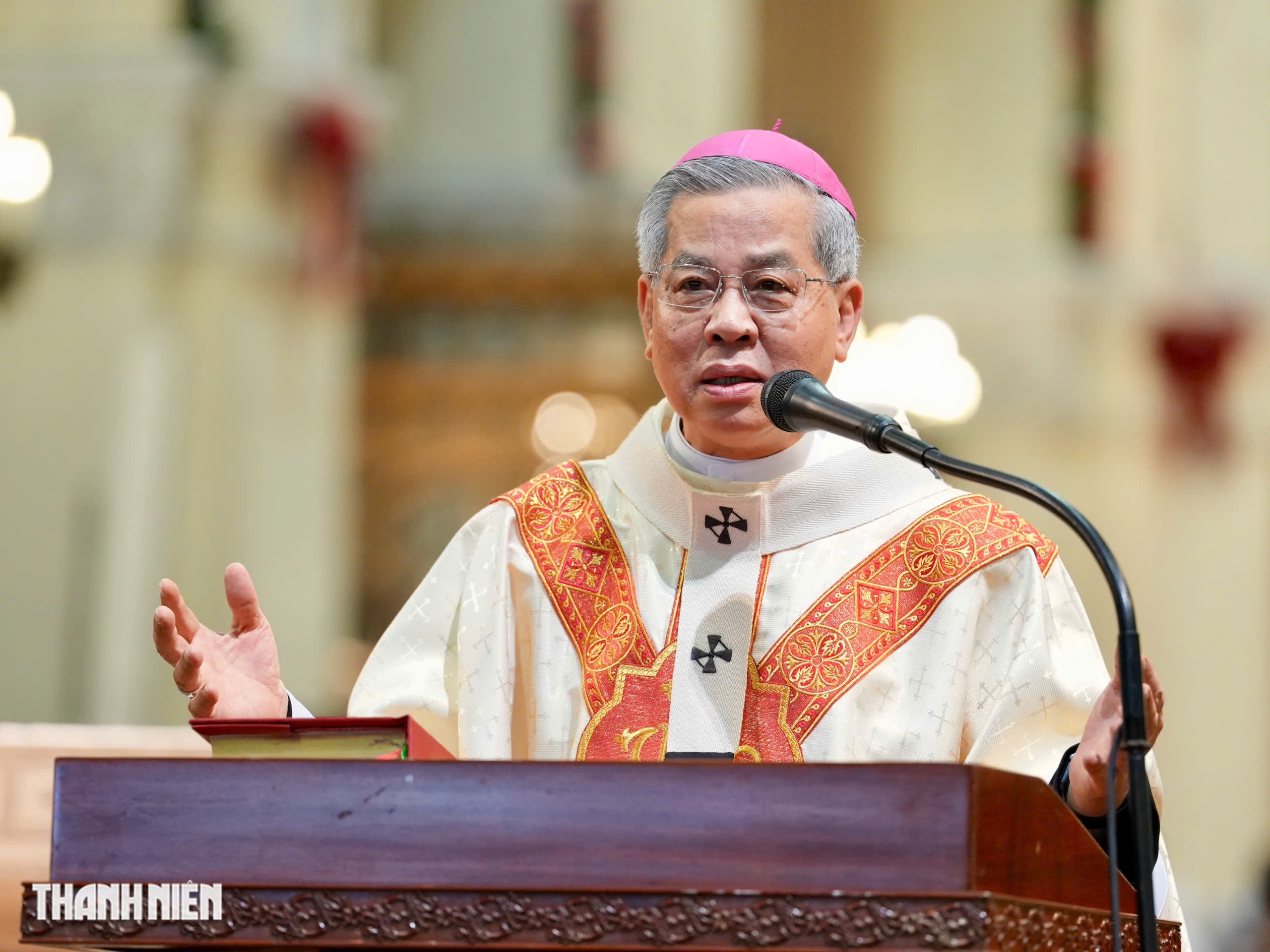 Gi&aacute;ng sinh ở Nh&agrave; thờ Đức B&agrave;:H&agrave;i nhi Gi&ecirc;su trong chậu nhựa gợi k&yacute; ức lũ lụt - Ảnh 5.