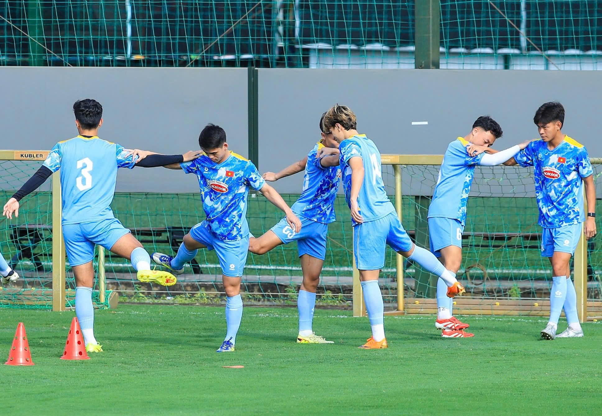 U.23 Việt Nam tự tin giong buồm ra biển lớn, hôm nay thử lửa cùng ‘quân xanh’ U.23 Syria - Ảnh 1.