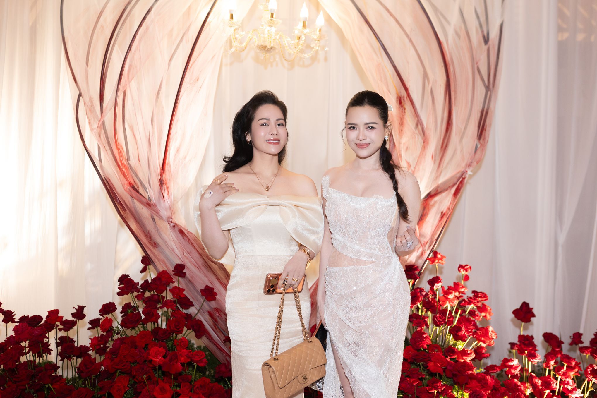 Đ&agrave;m Vĩnh Hưng, Kha Ly đến mừng Đo&agrave;n Minh T&agrave;i cưới vợ k&eacute;m 16 tuổi - Ảnh 7.