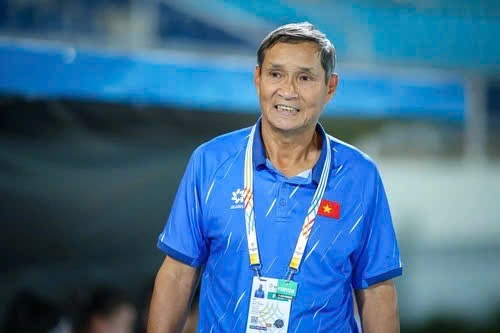 HLV Mai Đức Chung tiếp tục dẫn dắt đội tuyển nữ Việt Nam dự giải ch&acirc;u &Aacute; 2026: &lsquo;Vị tướng gi&agrave;&rsquo; n&oacute;i g&igrave;?- Ảnh 1.