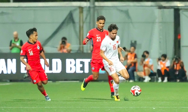 Thầy Kim ph&aacute; vỡ nhẹ kết cấu nh&acirc;n sự, U.23 Việt Nam như &lsquo;hổ mọc th&ecirc;m c&aacute;nh&rsquo;?
- Ảnh 2.