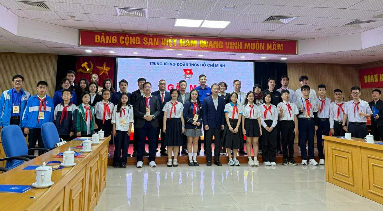 T.Ư Đo&agrave;n gặp mặt 47 đại biểu dự Đại hội Thi đua y&ecirc;u nước to&agrave;n quốc - Ảnh 2.