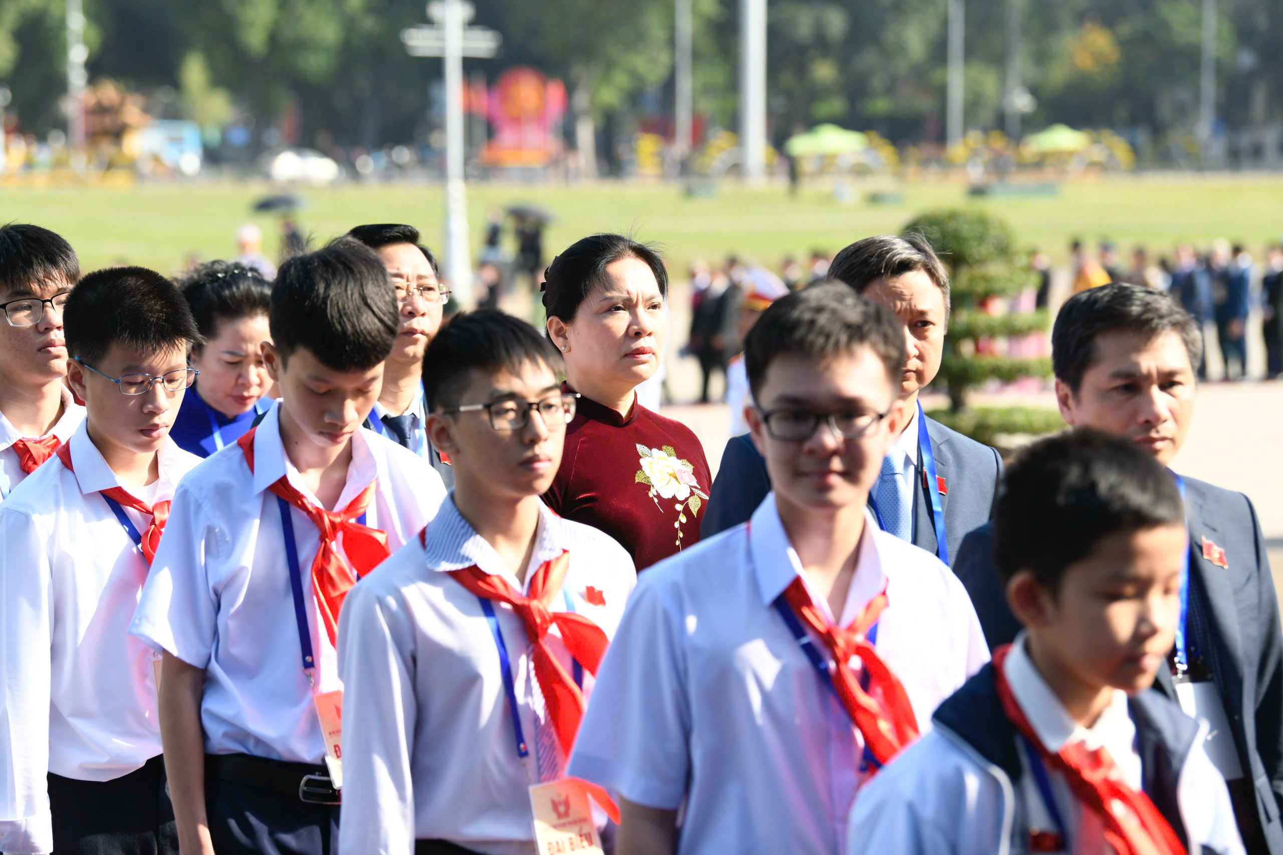 Đại biểu dự Đại hội Thi đua yêu nước vào lăng viếng Bác- Ảnh 5. Đại biểu dự Đại hội Thi đua yêu nước vào lăng viếng Bác- Ảnh 5.