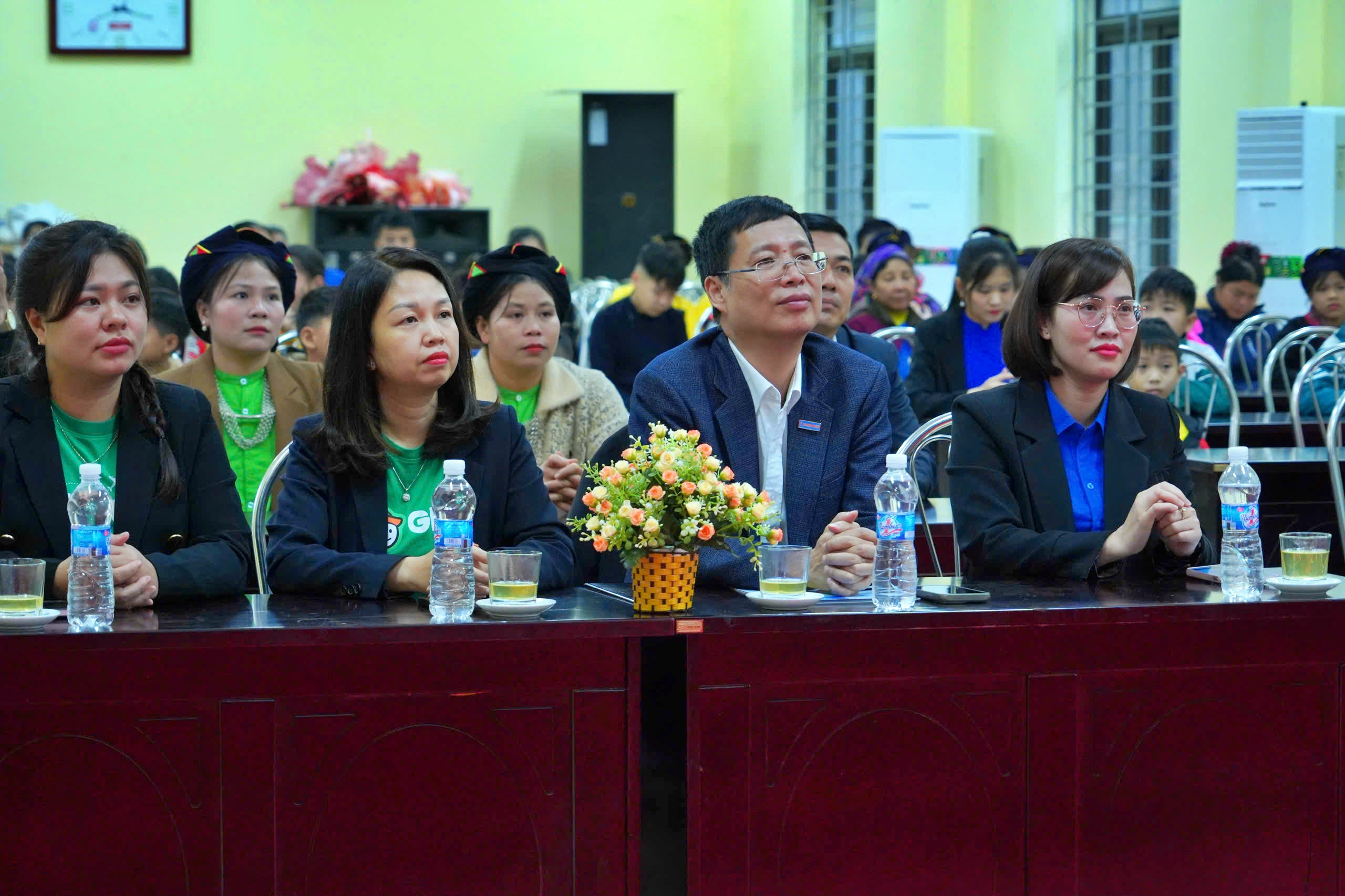 Kh&aacute;nh th&agrave;nh 2 cầu d&acirc;n sinh, mở lối đi lại an to&agrave;n cho người d&acirc;n v&ugrave;ng cao - Ảnh 1.