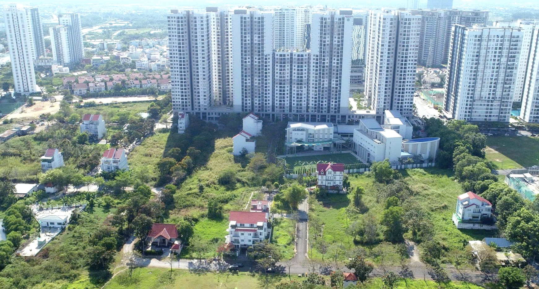 Luật sư lo 'ma trận' hệ số tính giá đất sẽ 'đánh đố' các địa phương- Ảnh 1. Luật sư lo 'ma trận' hệ số tính giá đất sẽ 'đánh đố' các địa phương- Ảnh 1.