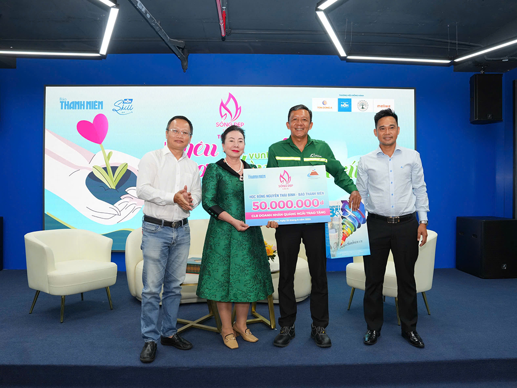 Lửa Sống đẹp bao năm vẫn nồng đượm - Ảnh 7.