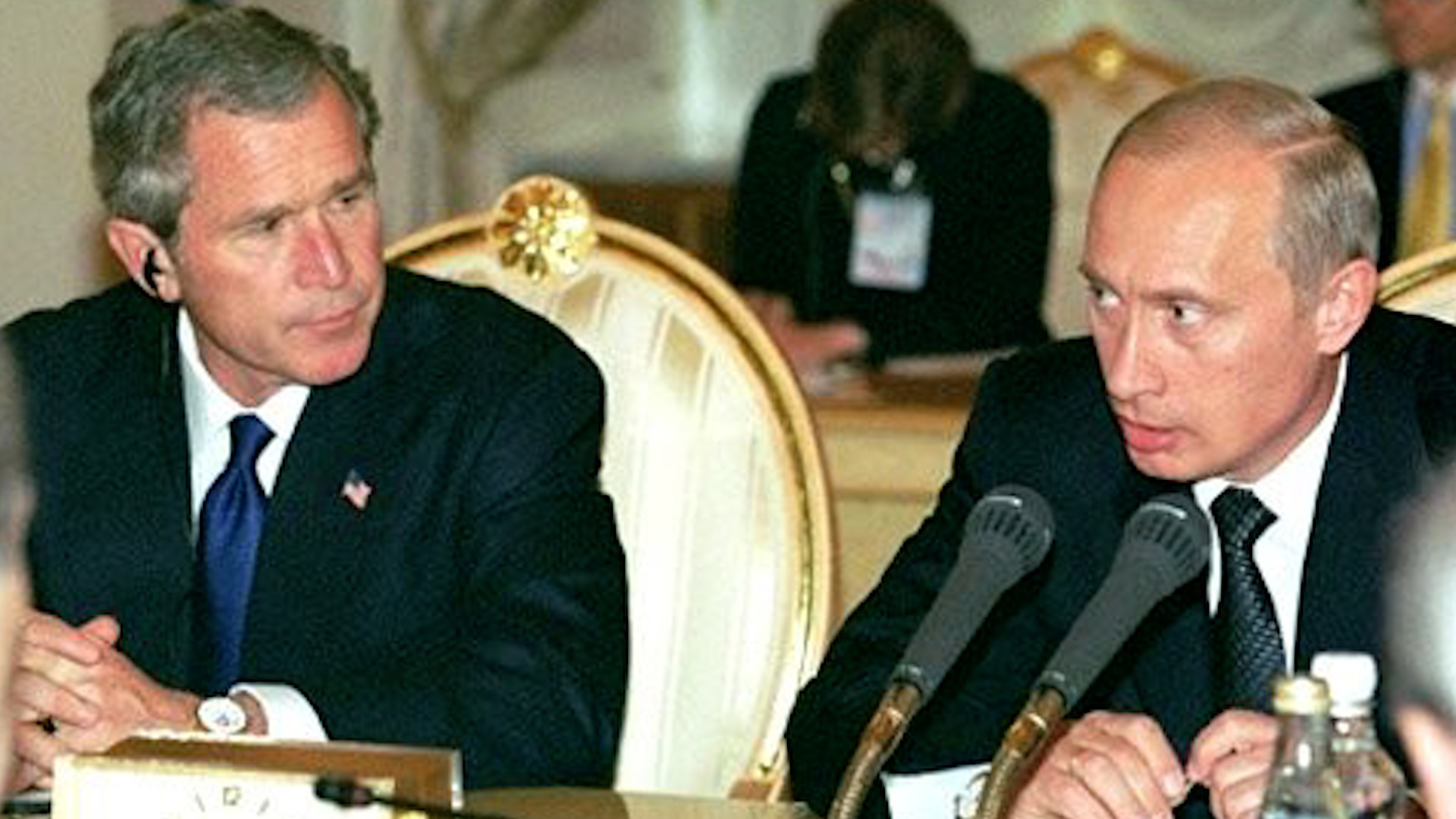 T&agrave;i liệu được giải mật h&eacute; lộ đề nghị bất ngờ của &ocirc;ng Putin - Ảnh 1.