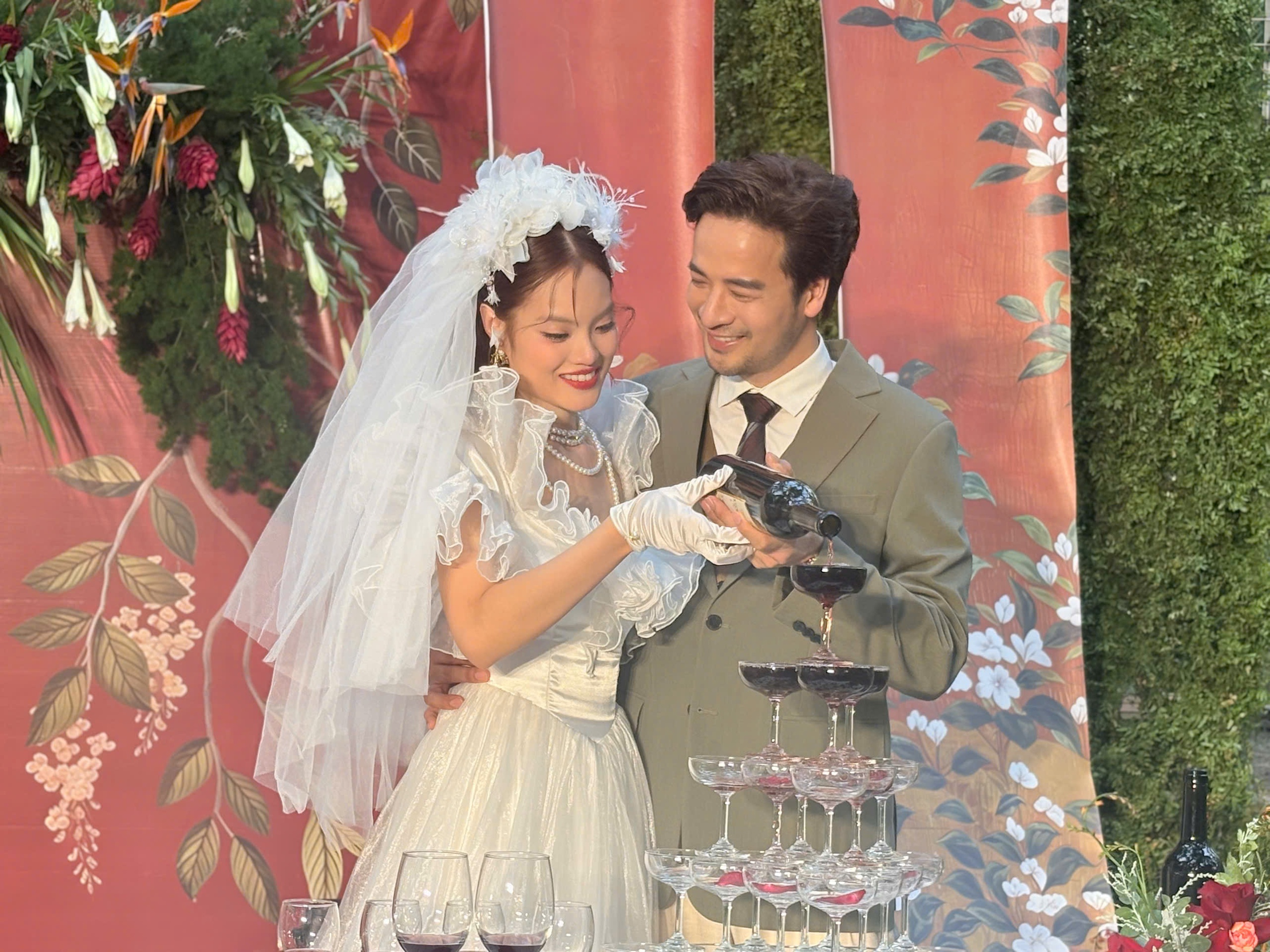 Đo&agrave;n Minh T&agrave;i tổ chức đ&aacute;m cưới miền T&acirc;y xưa, ch&egrave;o xuồng rước vợ &lsquo;về dinh&rsquo;- Ảnh 10.