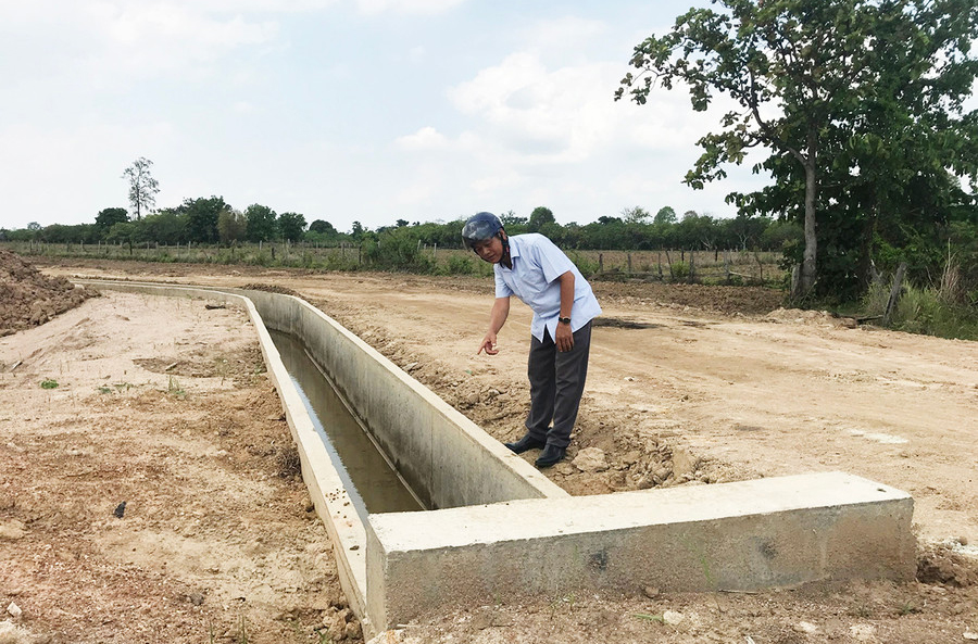 Thủy lợi ngàn tỉ đầy nước, ruộng vẫn khát - Ảnh 2.