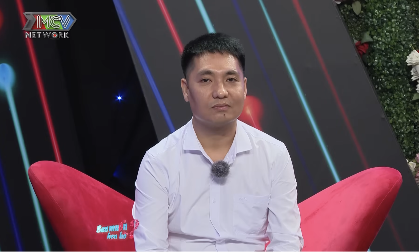 Chàng trai U.40 đọc thơ lãng mạn, 'cưa đổ' gái xinh trên show hẹn hò- Ảnh 2.