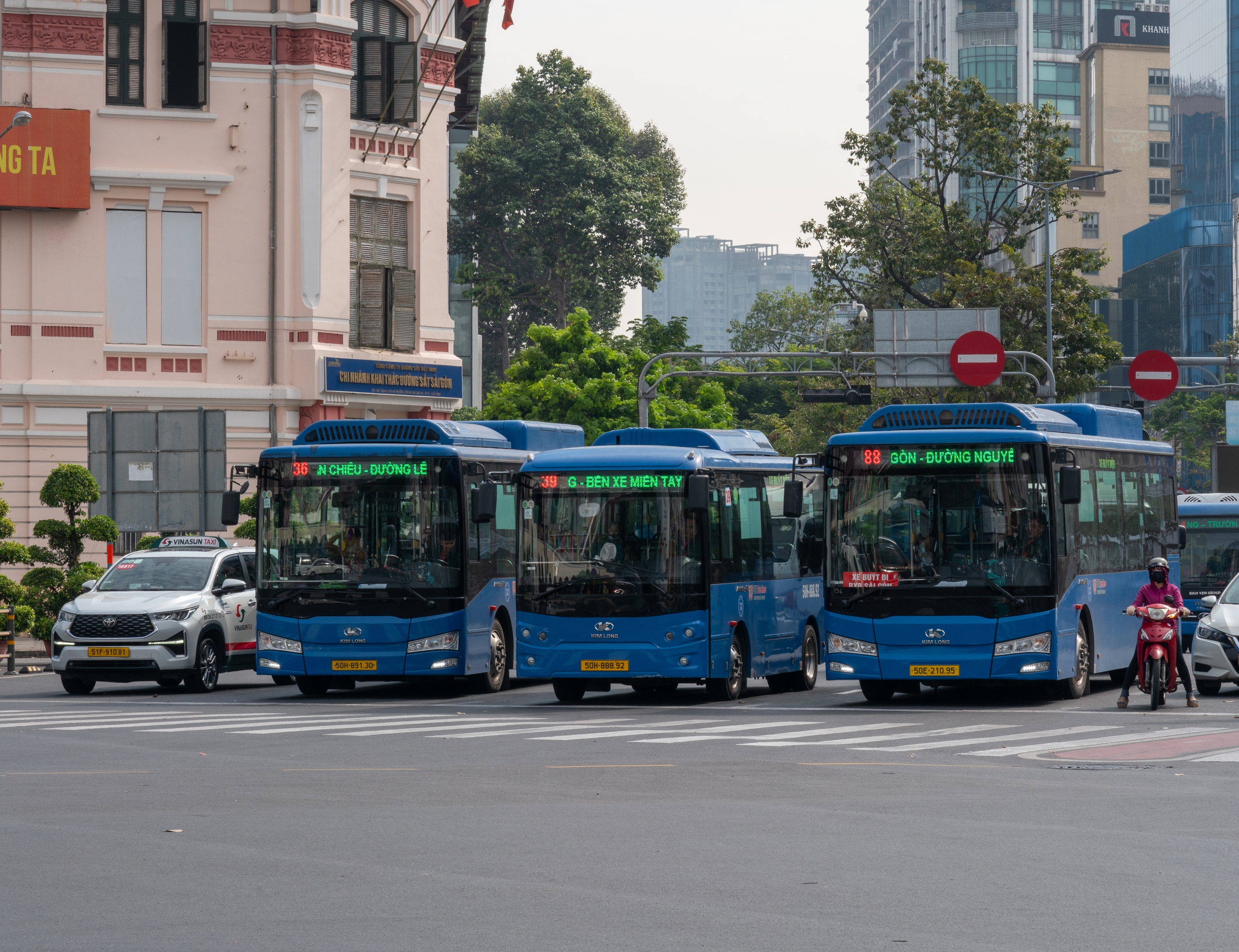 Phương Trang miễn phí vé xe buýt tại TP.HCM dịp Tết Dương lịch và Tết Nguyên đán- Ảnh 1.