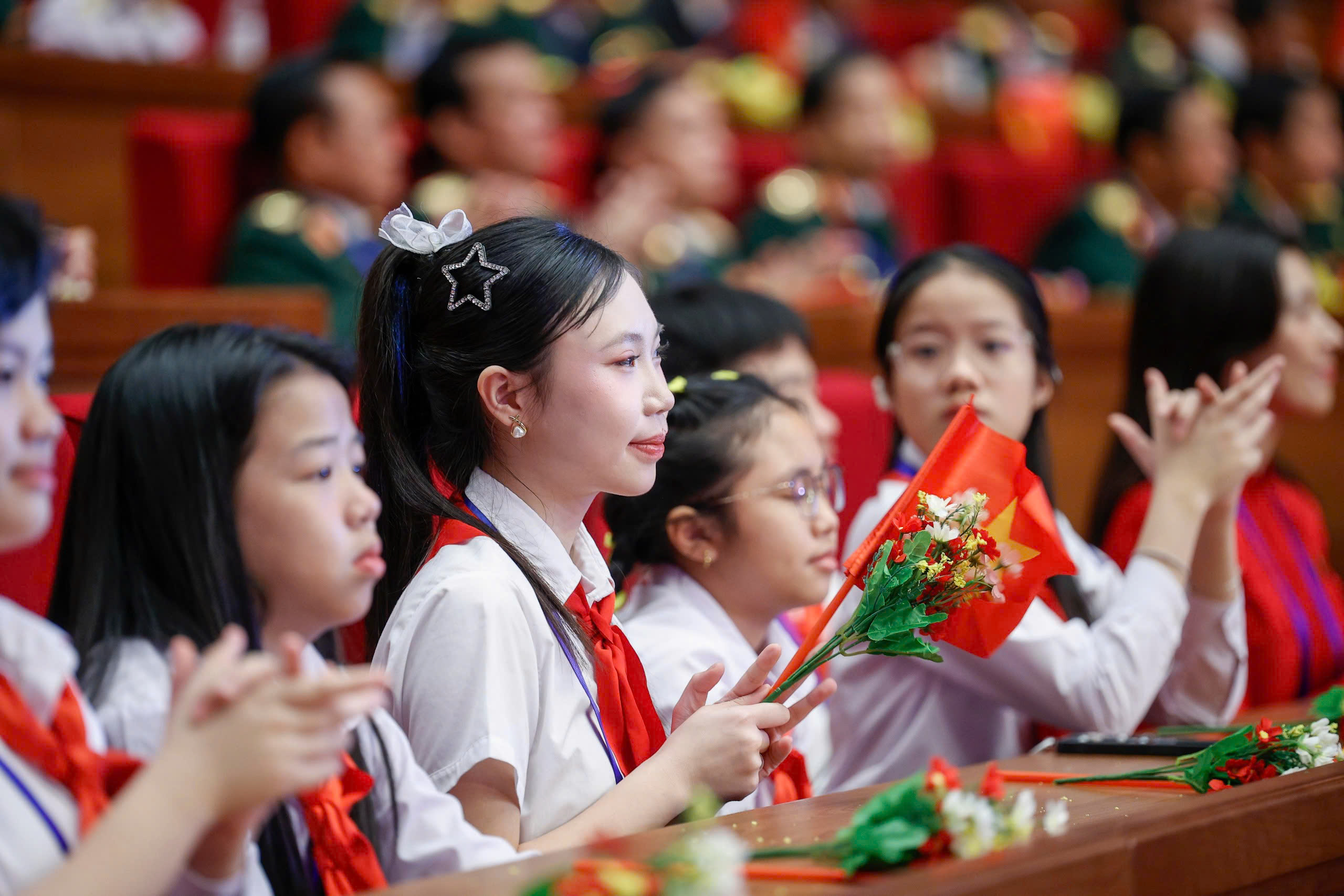 Thủ tướng: Ch&uacute;ng ta đ&atilde; vượt qua 'những cơn gi&oacute; ngược', đạt nhiều th&agrave;nh tựu quan trọng - Ảnh 4.