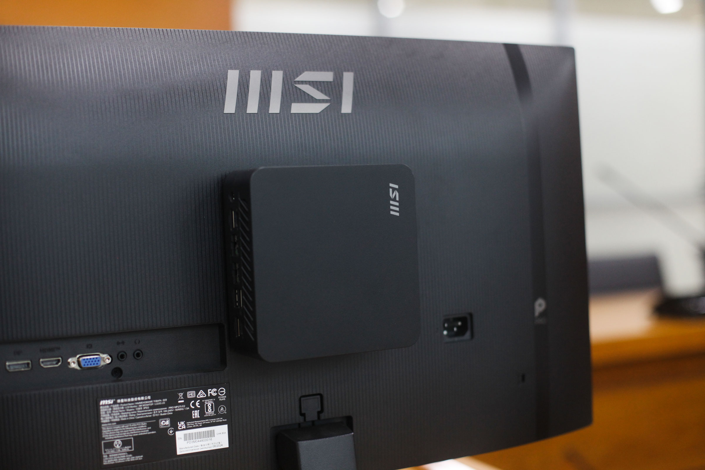 Trải nghiệm máy tính AI mạnh mẽ nhỏ bằng bàn tay - Ảnh 1.