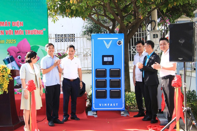 Nhiều tỉnh/thành vào đường đua trạm sạc xe điện- Ảnh 1. Nhiều tỉnh/thành vào đường đua trạm sạc xe điện- Ảnh 1.