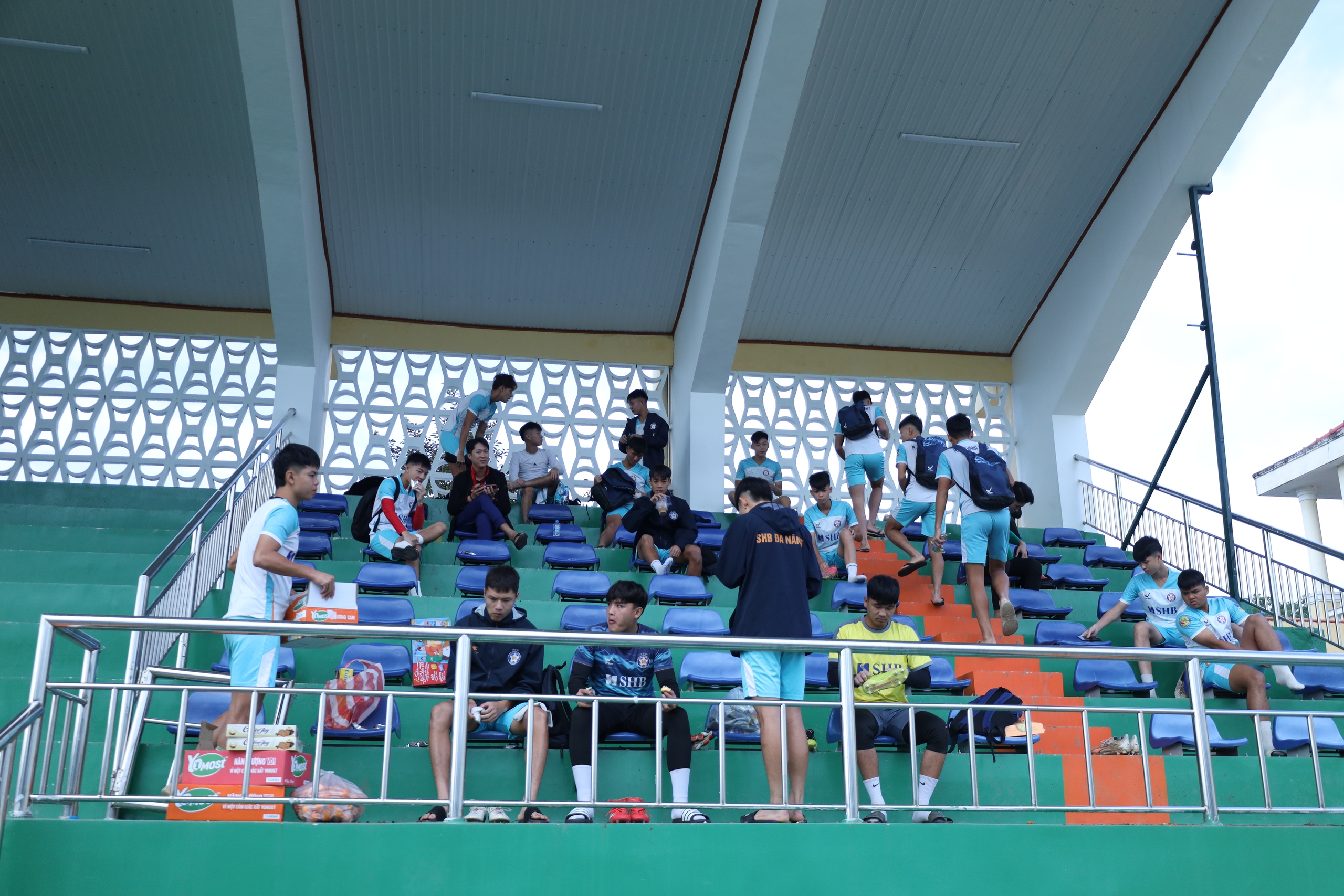 Ngắm SVĐ Qu&acirc;n khu 5 'lột x&aacute;c', sẵn s&agrave;ng m&ugrave;a giải TNSV THACO cup 2026
- Ảnh 5.