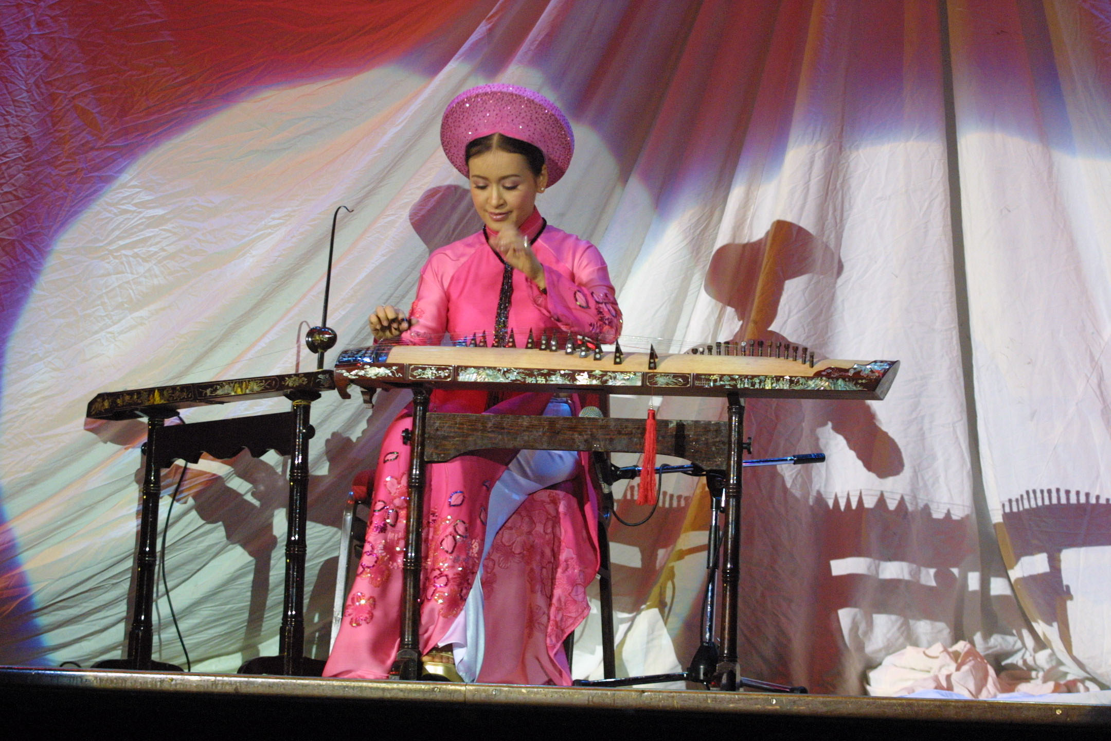 Duy&ecirc;n d&aacute;ng Việt Nam - Từ &yacute; tưởng thiện nguyện đến chương tr&igrave;nh nghệ thuật quốc gia - Ảnh 6.