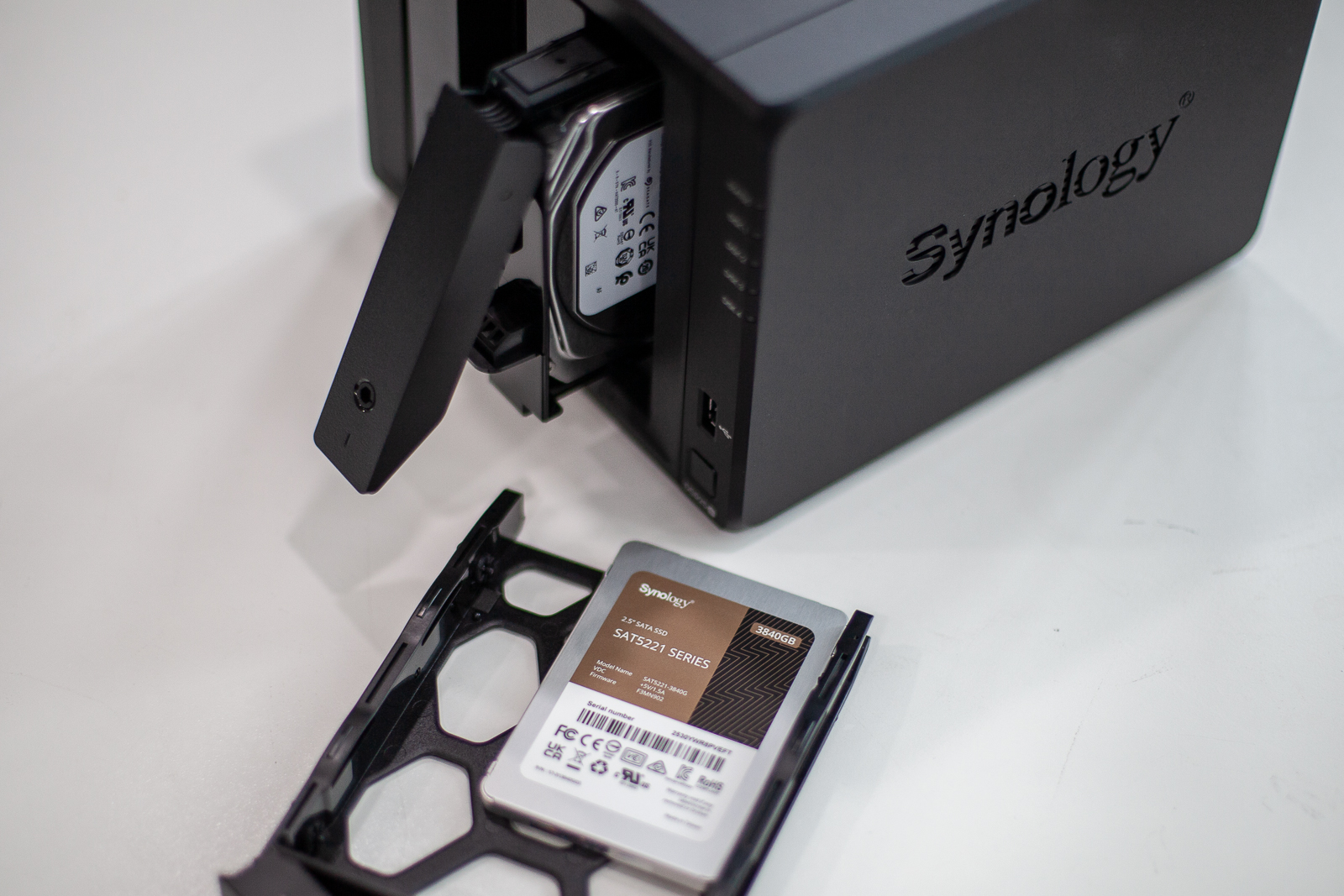 Synology DiskStation DS925+: nền tảng lưu trữ cho doanh nghiệp hiện đại - Ảnh 4.