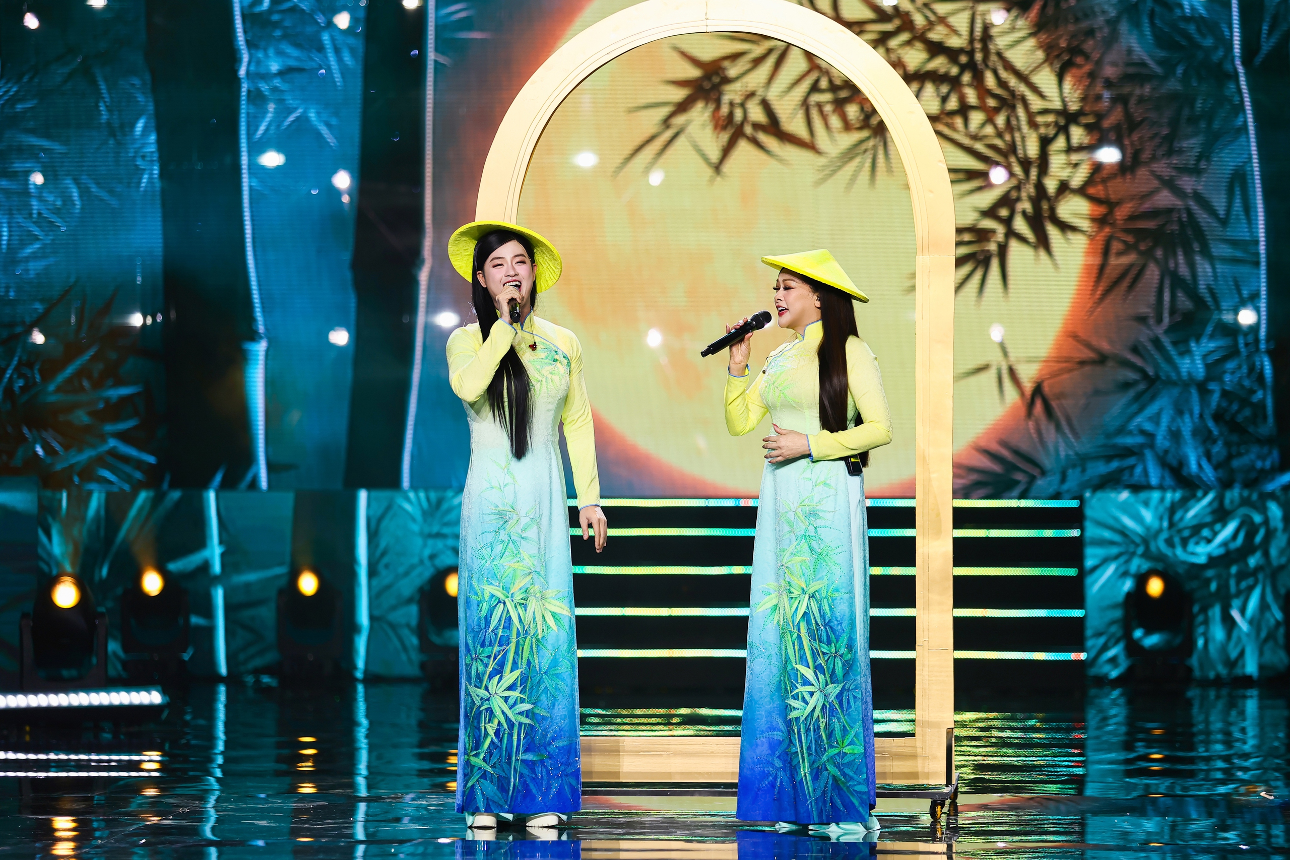 Hồ Văn Cường gây xúc động khi hát 'Giấc mơ cánh cò' cùng Như Quỳnh - Ảnh 7.