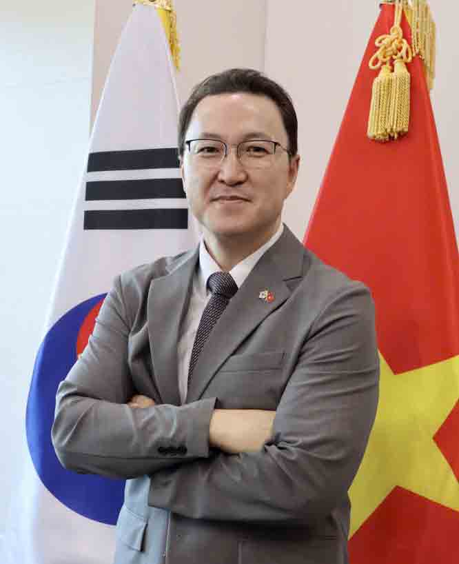 Báo Thanh Niên: Cầu nối giữa Việt Nam và thế giới trong 40 năm phát triển - Ảnh 10. Báo Thanh Niên: Cầu nối giữa Việt Nam và thế giới trong 40 năm phát triển - Ảnh 10.