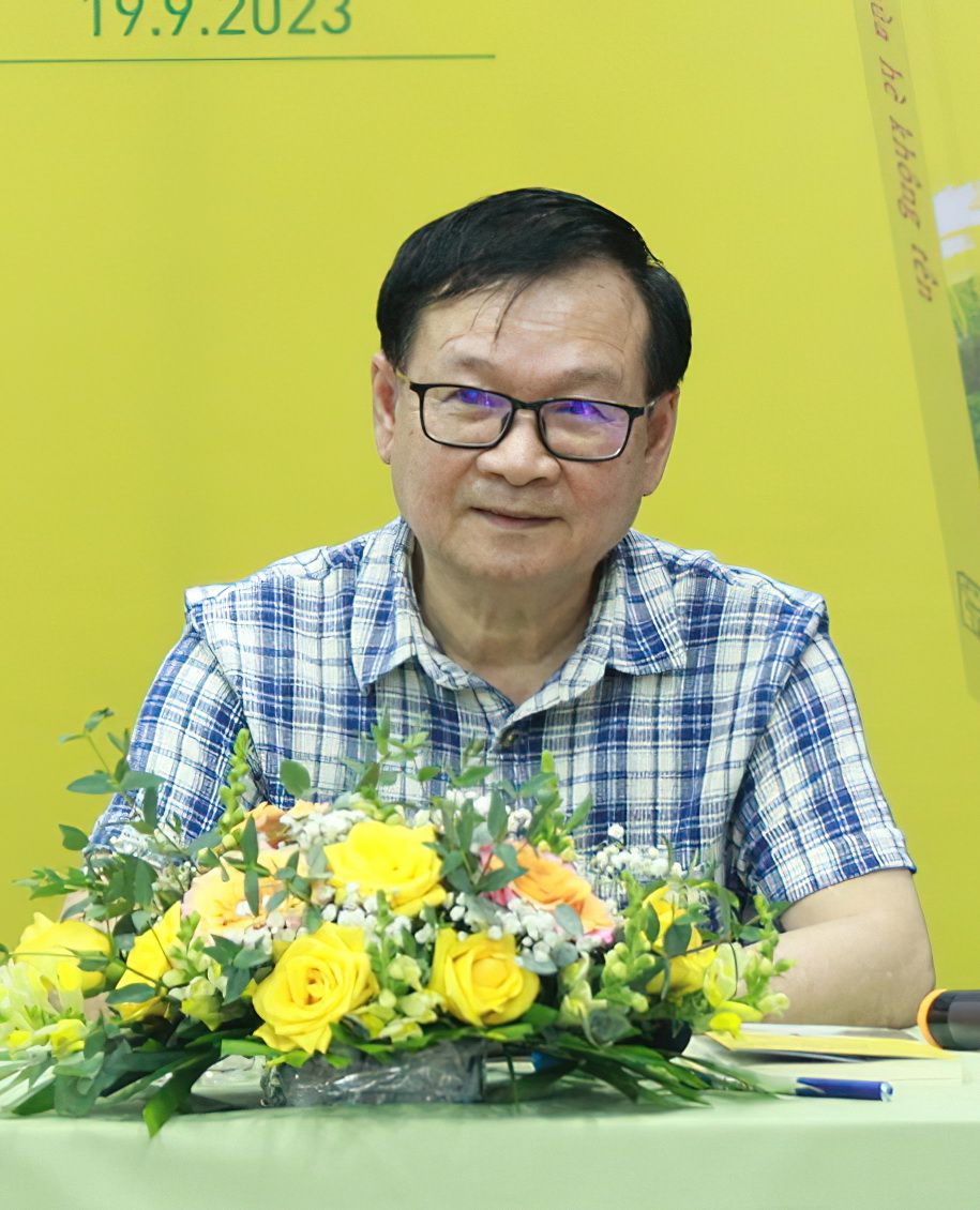 Anh Bồ C&acirc;u - nh&agrave; văn Nguyễn Nhật &Aacute;nh: Kh&ocirc;ng thể kiến giải... - Ảnh 2.