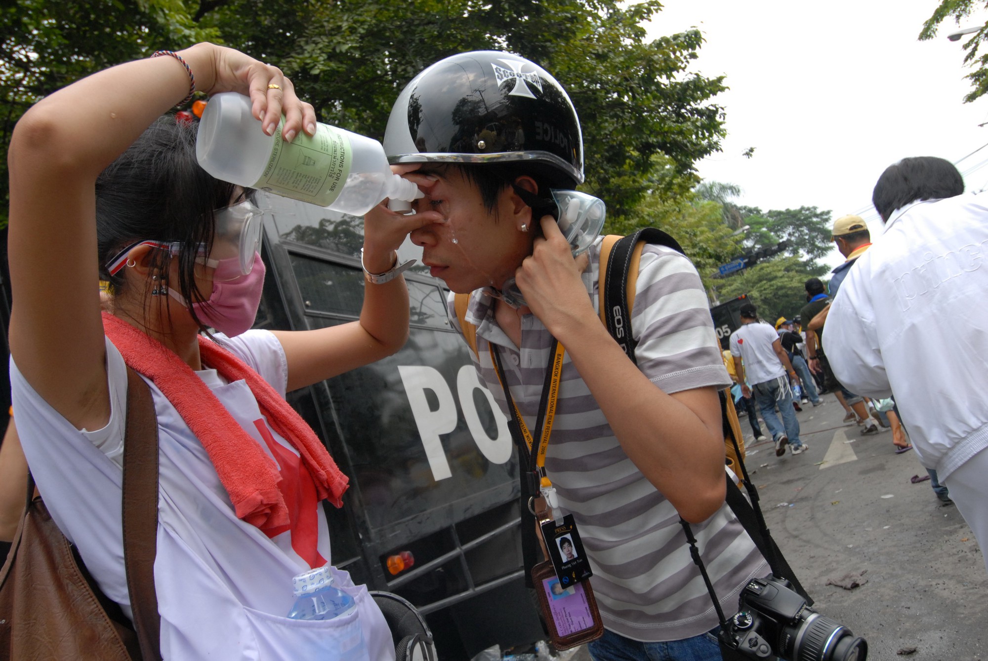 Bangkok những ng&agrave;y 'đỏ lửa'- Ảnh 2.