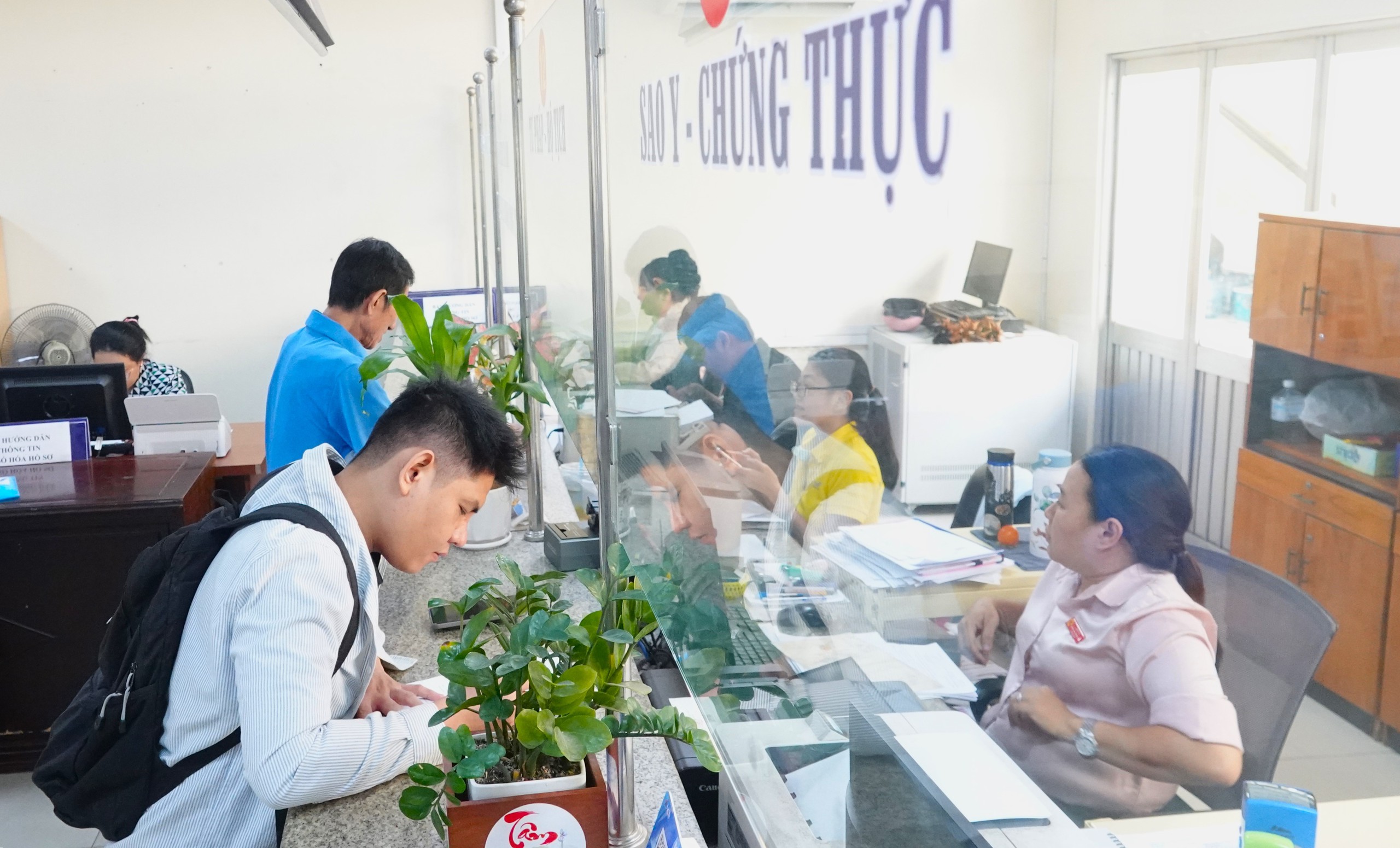 Phường, xã ở TP.HCM lúng túng khi sắp xếp lại công chức- Ảnh 1. Phường, xã ở TP.HCM lúng túng khi sắp xếp lại công chức- Ảnh 1.