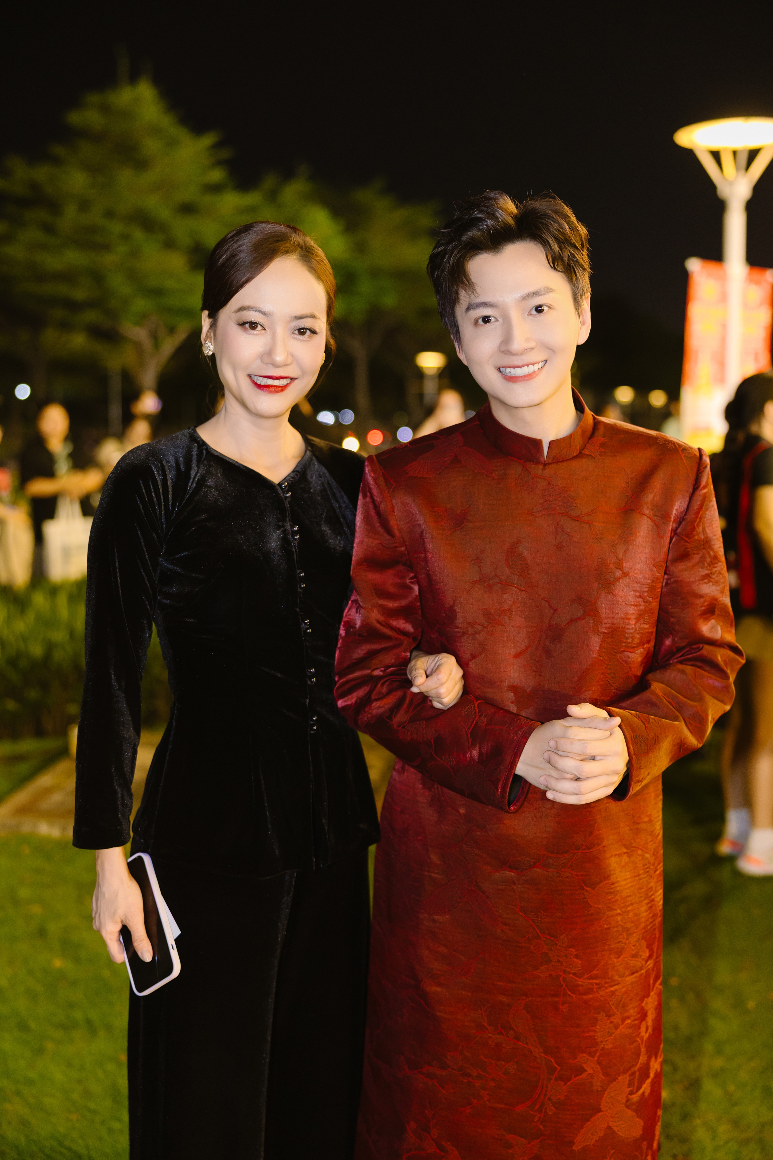 Trấn Thành, Trường Giang lần hiếm hoi hội ngộ mừng Thu Trang ra phim mới - Ảnh 14.