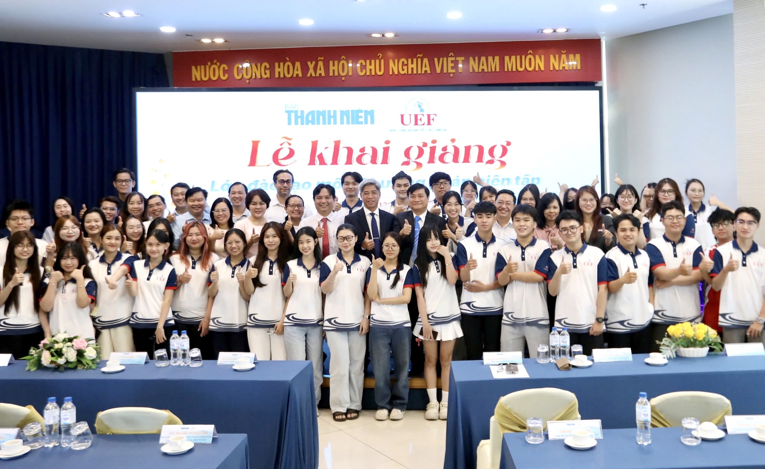 Đào tạo báo chí thực chiến tại tòa soạn Thanh Niên: Sinh viên trải nghiệm thực tế - Ảnh 8. Đào tạo báo chí thực chiến tại tòa soạn Thanh Niên: Sinh viên trải nghiệm thực tế - Ảnh 8.