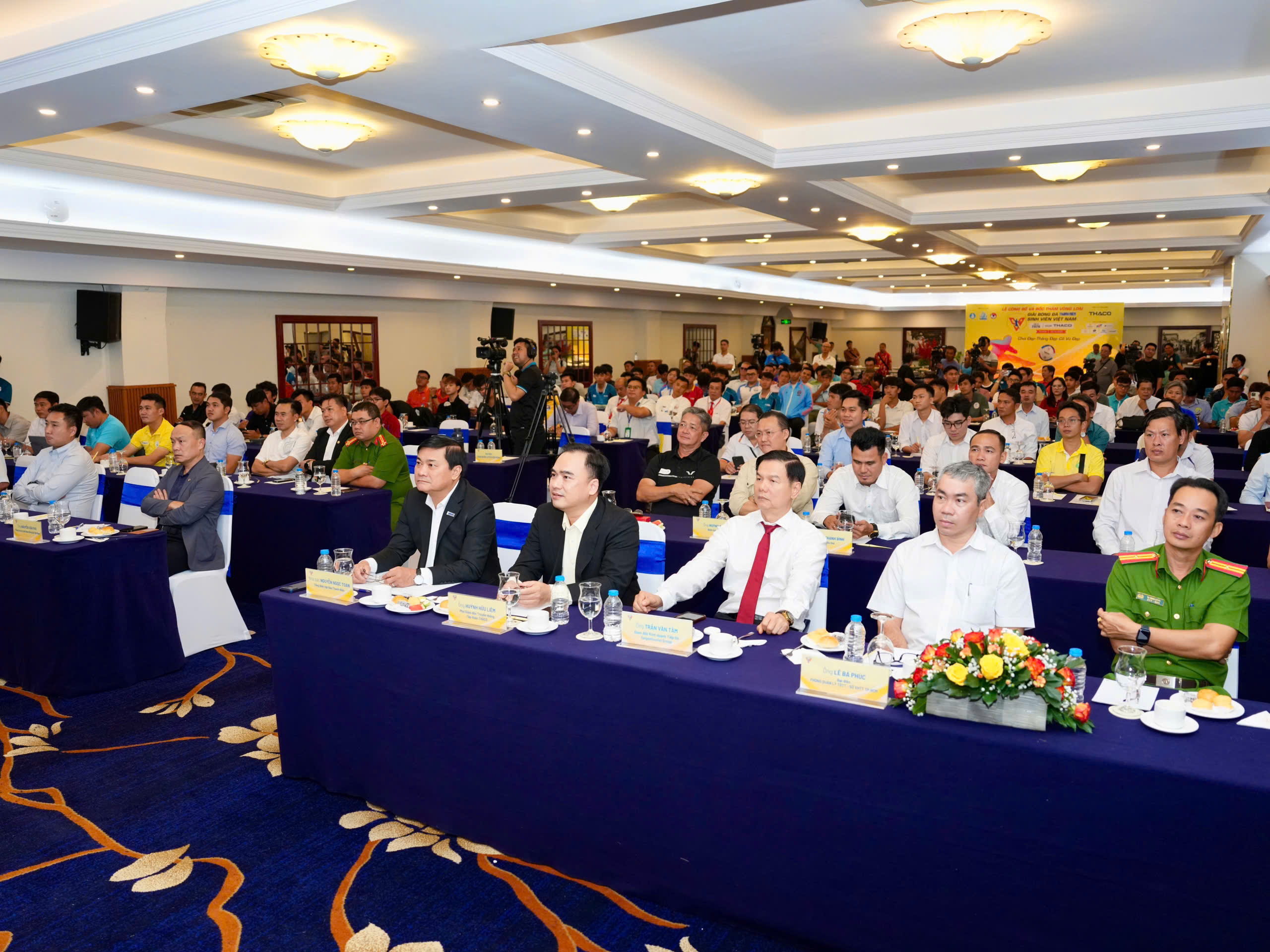 TNSV THACO cup 2026: Tiếp nối th&agrave;nh c&ocirc;ng rực rỡ của b&oacute;ng đ&aacute; Việt Nam- Ảnh 4.